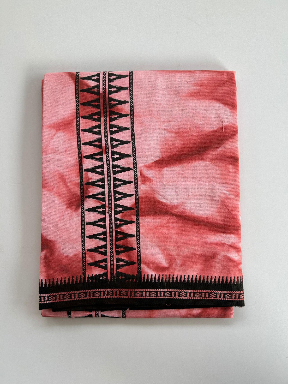 Dyed Single Kaily / Lungi - Kaitharikada - Mixed Cotton - 40s twisted - 2.75 inch Black Printed Design Kara With Coral Red & White Shaded Colour Body (2 meter / 4 muzham) - 9 KK8097 SAT