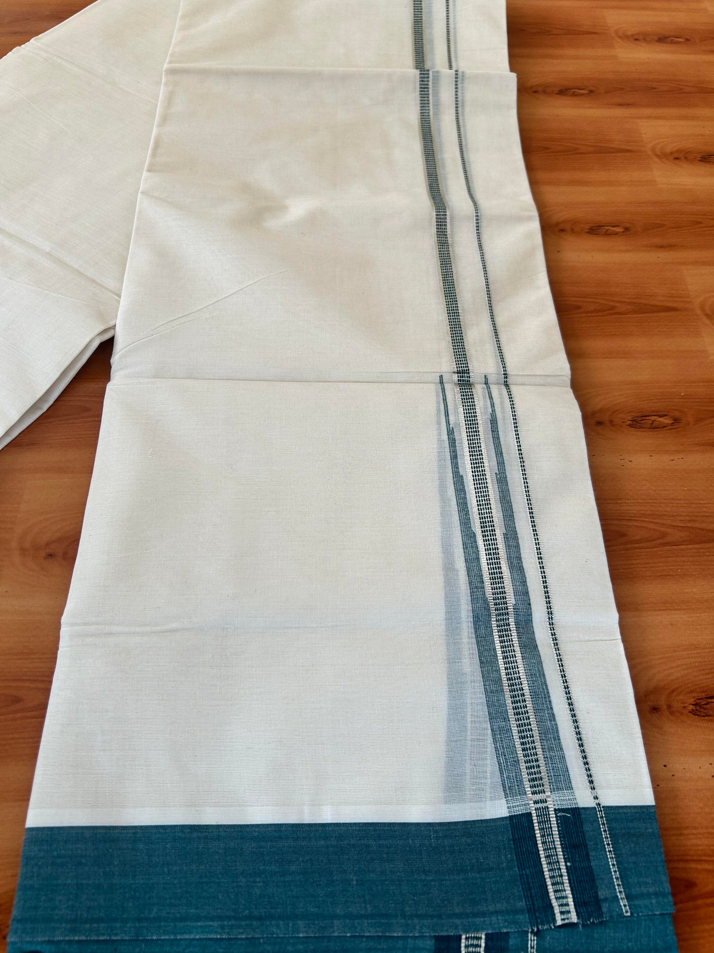 Off White Double (Unbleached) Mundu/Dhoti - 20% Discount! KaithariKada Balaramapuram 100% Cotton -100x80 - 1 inch Silver Kasav & Green Puliyilakkara Chutty Kara 4 mtr (8.5 Muzham) - 45 KK5440 VIN