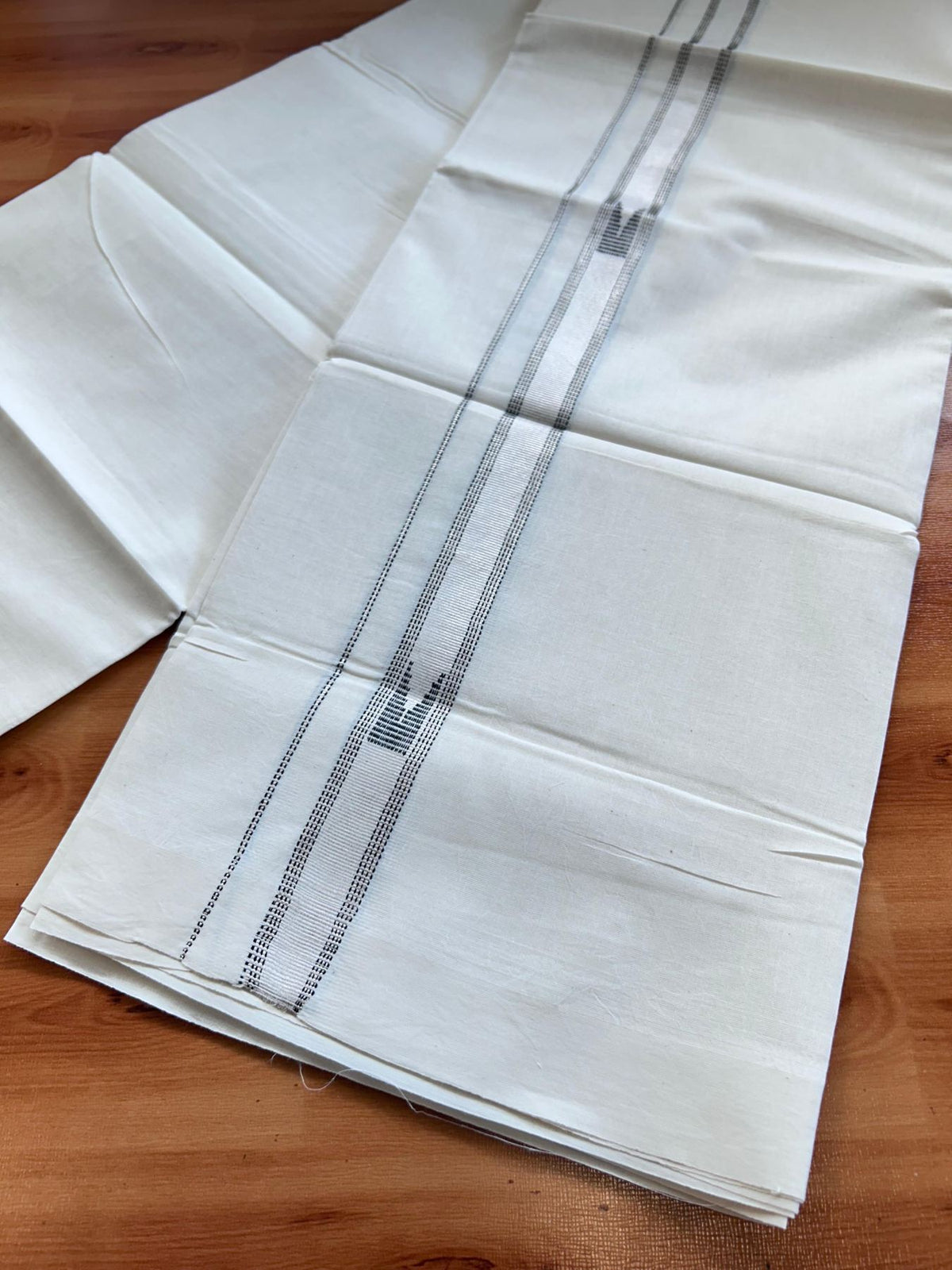 Double Off White (Unbleached) Mundu/Dhoti- 20% Discount! KaithariKada Pure Cotton - 100X80 - 1 inch Silver Kasav & Black Jaquard Design Kara - 4 mtr (8.5 Muzham) - 5 KK5510 VAS