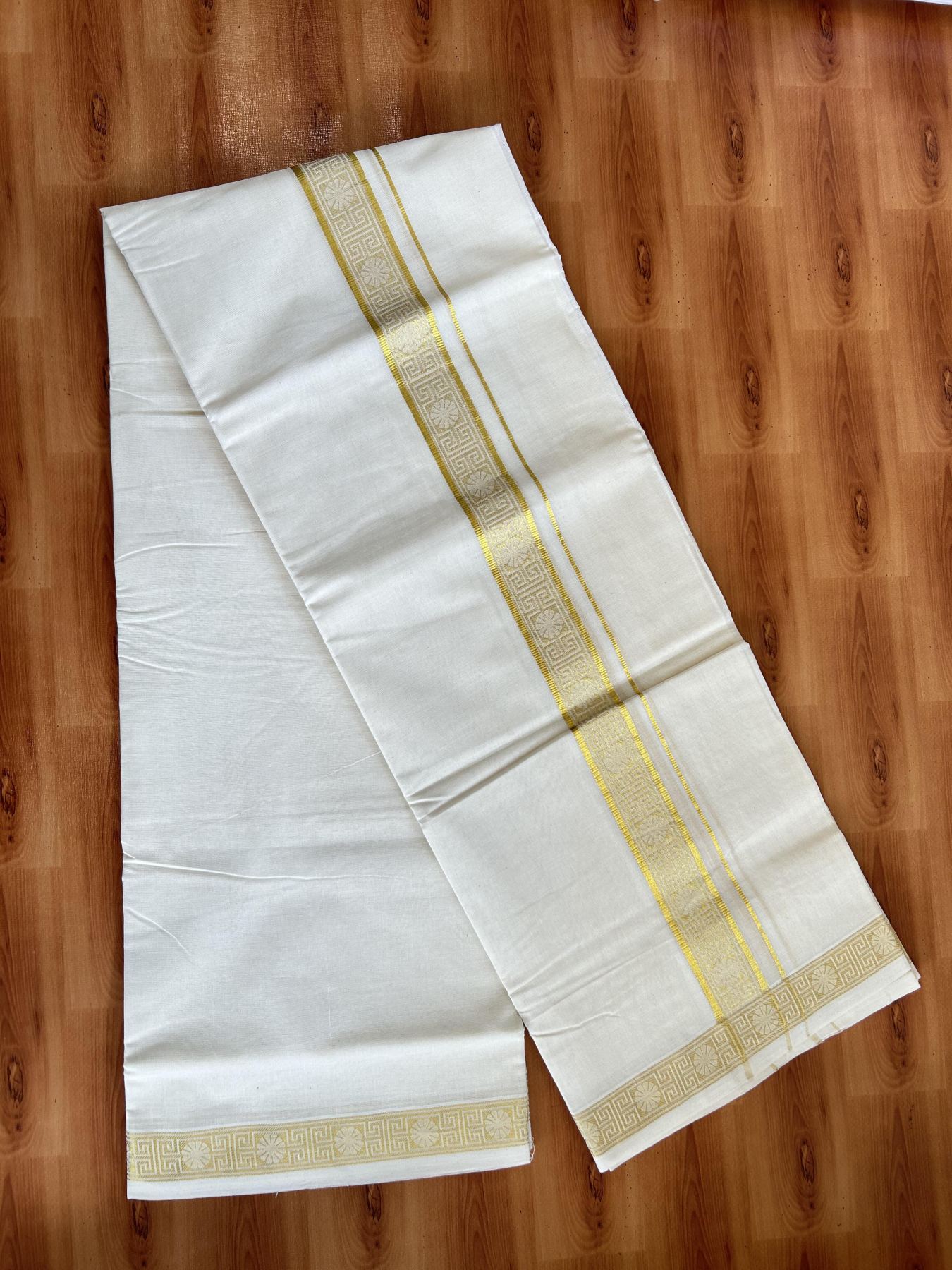 Double Off White - (Unbleached) Mundu/Dhoti - 20% Discount!! Kaitharikada Balaramapuram Pure Cotton - 60s - 1.5 inch Gold Kasav Jacquard Design Kara 4 mtr (8.5 muzham) - 6 KK5395 GAN