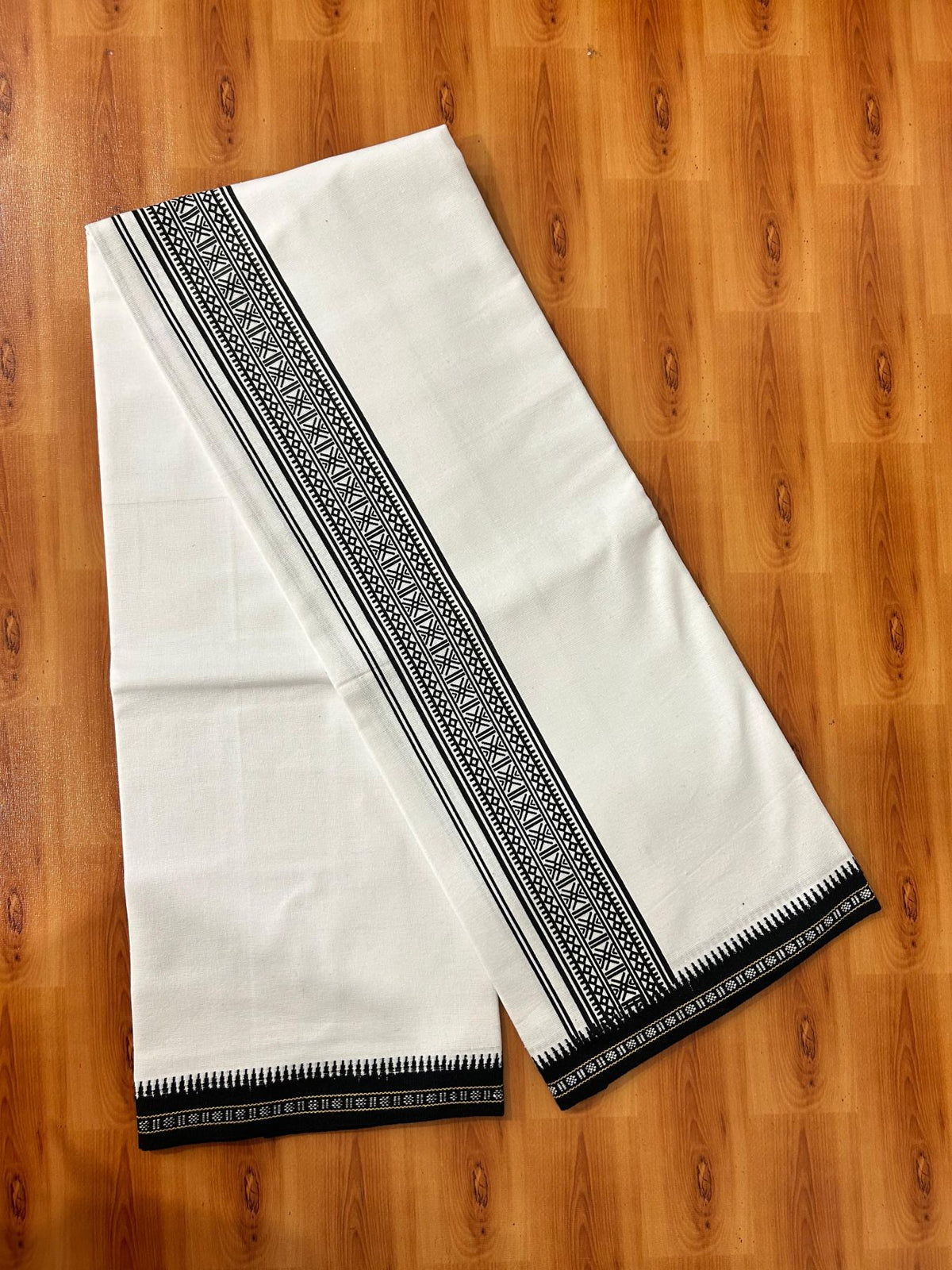 Kaitharikada - Single Kaily / Lungi - Mixed Cotton - 40s twisted - 3 inch Black Printed Design Kuppadam kara with White colour body (2 meter / 4 muzham) - 4 KK8069 GAN