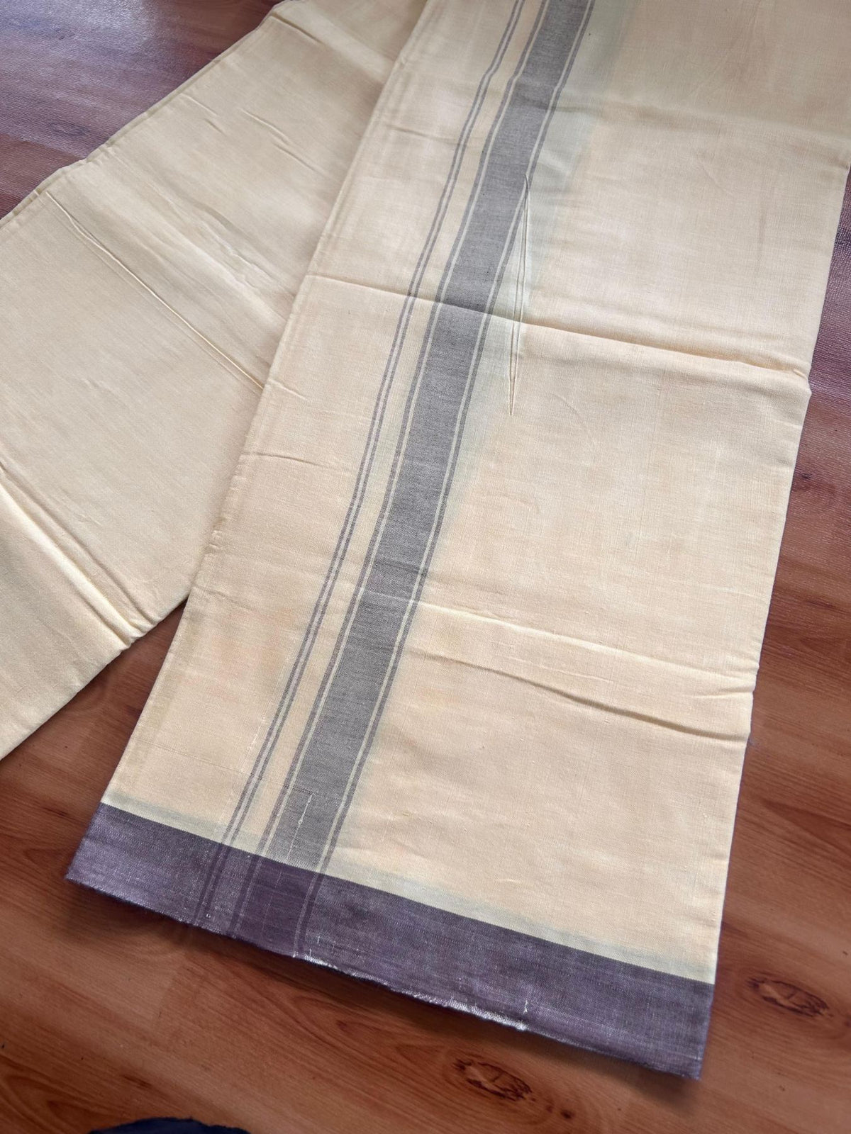 Kannur Kavi Dhoti - KaithariKada Kerala Handloom Single Mundu/Dhoti - 100% Pure Cotton 2/60x40s Thread - Kannur Yellow colour Body 1.25 inch Brown shaded striped Kara - 7 KK8078 KAL