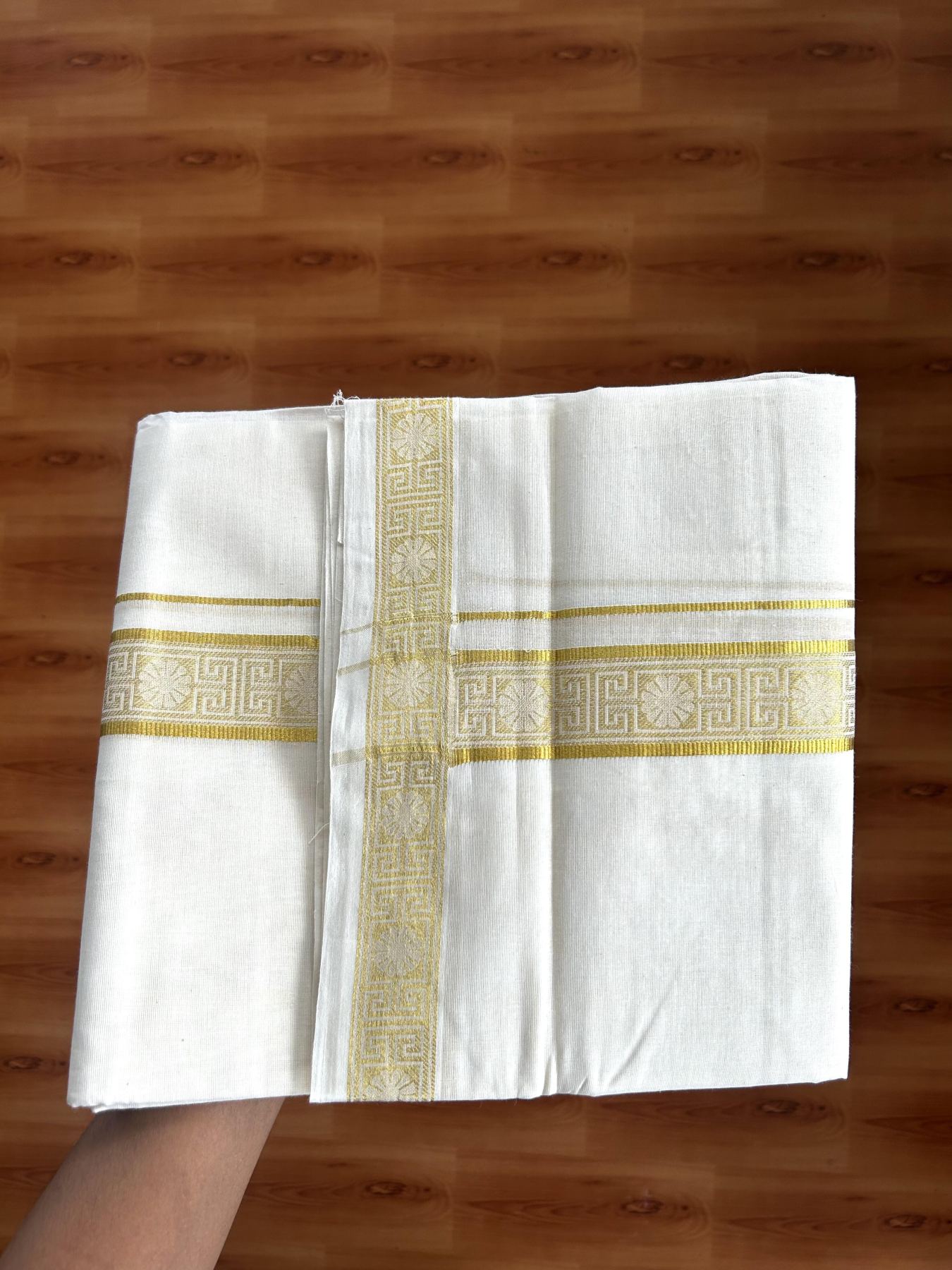 Double Off White - (Unbleached) Mundu/Dhoti - 20% Discount!! Kaitharikada Balaramapuram Pure Cotton - 60s - 1.5 inch Gold Kasav Jacquard Design Kara 4 mtr (8.5 muzham) - 6 KK5395 GAN
