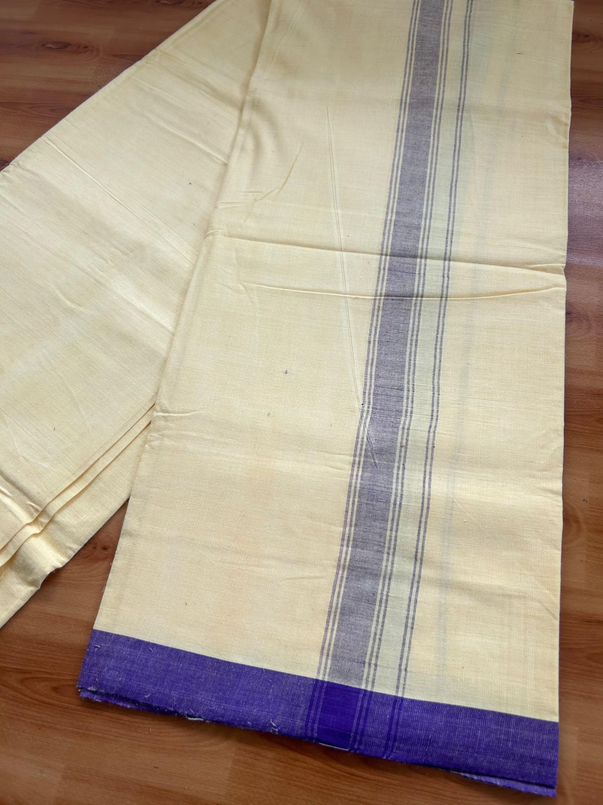 Kannur Kavi Dhoti - KaithariKada Kerala Handloom Single Mundu/Dhoti - 100% Pure Cotton 2/60x40s Thread - Kannur Yellow colour Body 1.25 inch Violet shaded striped Kara - 8 KK8078 KAL