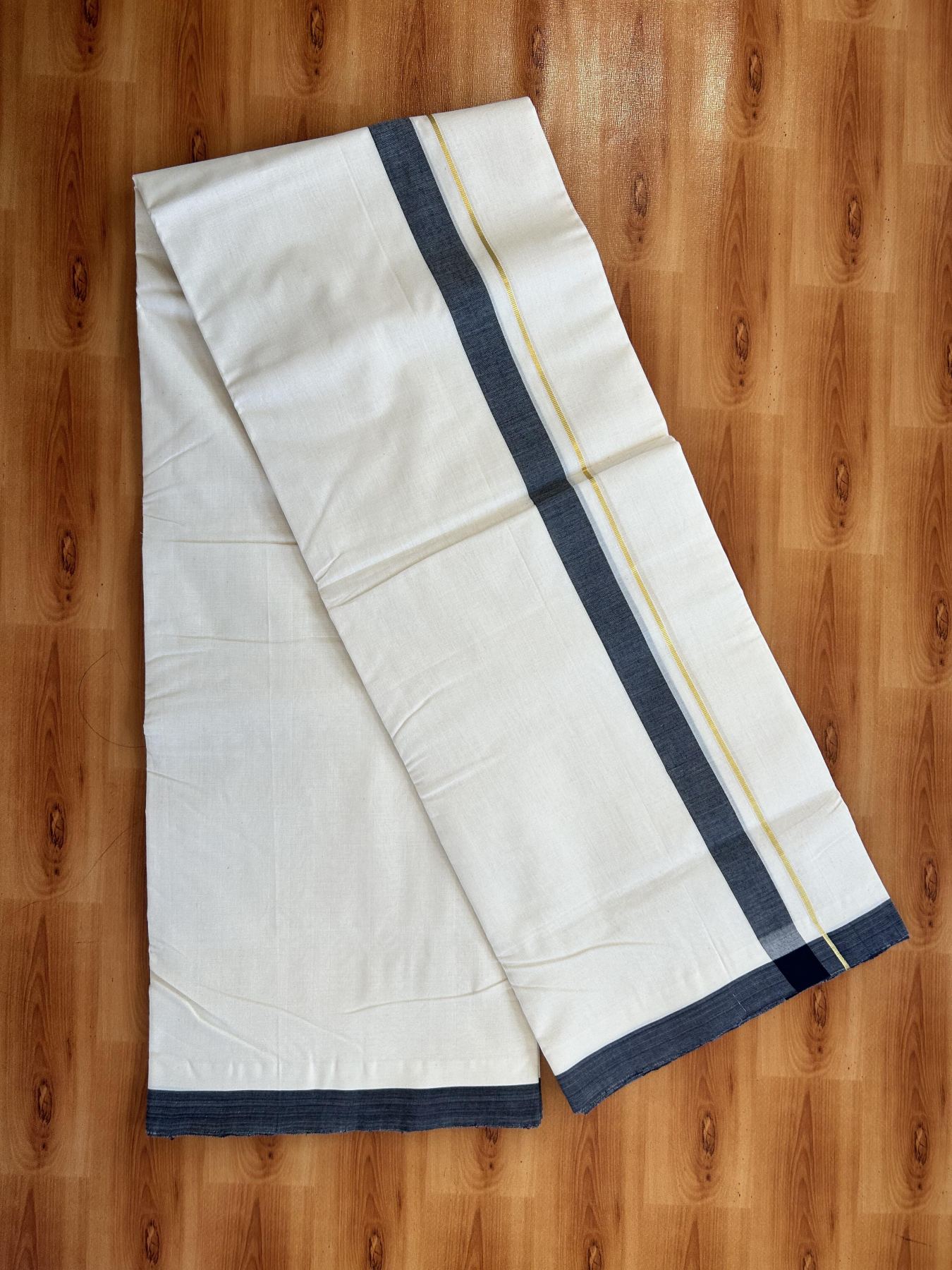 Double Off White (Unbleached) Mundu/Dhoti- 25% Discount! KaithariKada Handloom Unakkupaav - 100% Pure Cotton - 100x80 - 1 inch Navy Blue Shaded & Gold Kasav Pure Jerry Kara 3.80 mtr & 4 mtr (8.5 muzham) - 34 KK5436 REA