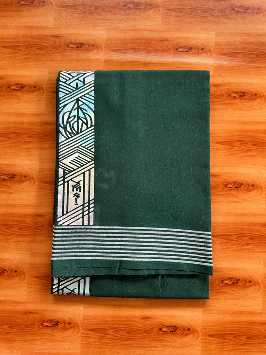 Kaitharikada - Single Kaily / Lungi - Mixed Cotton - 40s twisted - 3 inch Silver Printed Design kara with Dark Green colour body (2 meter / 4 muzham) - 13 KK8069 GAN