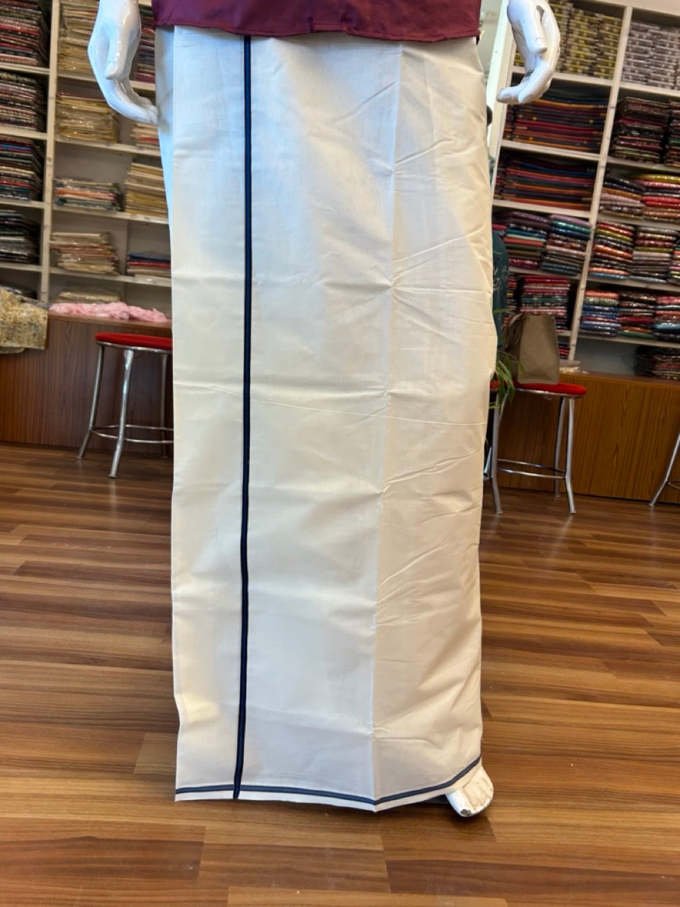 20% Discount !! KaithariKada Balaramapuram 100% Cotton Double off white - (Unbleached) Mundu/Dhoti - 100X100 0.25inch Deep Blue & Black Kara - 11KK5055ASH