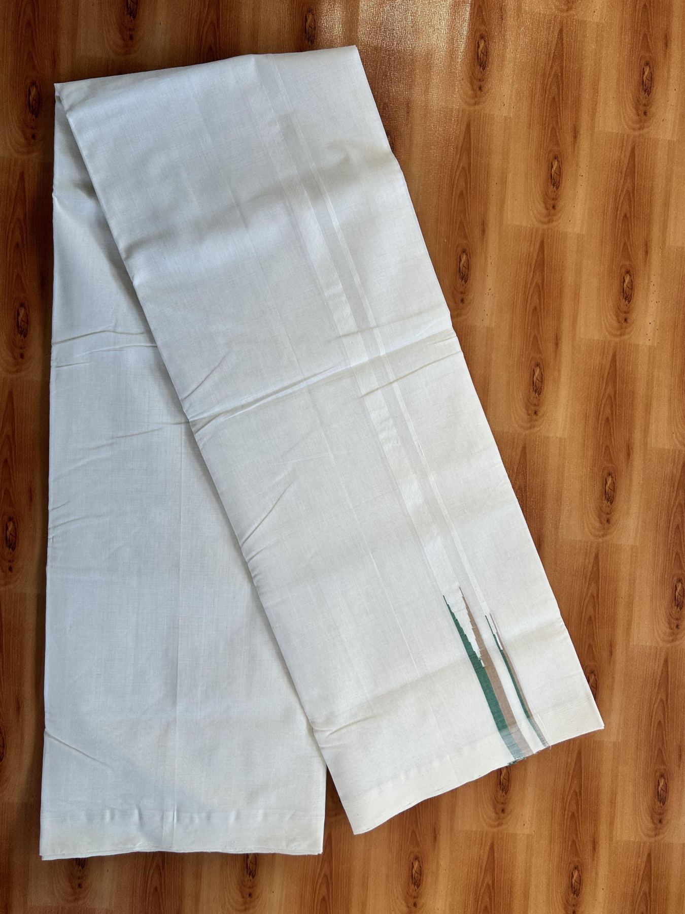 Double Off White (Unbleached) Mundu/Dhoti - 25% Discount!! KaithariKada Handloom Unakkupaav - Kerala Handloom - 100% Pure Cotton - 100x80 - 0.5 inch Sand Brown & Green Double Chutty Kara 3.80 meter (8 muzham) - 40 KK5436 REA