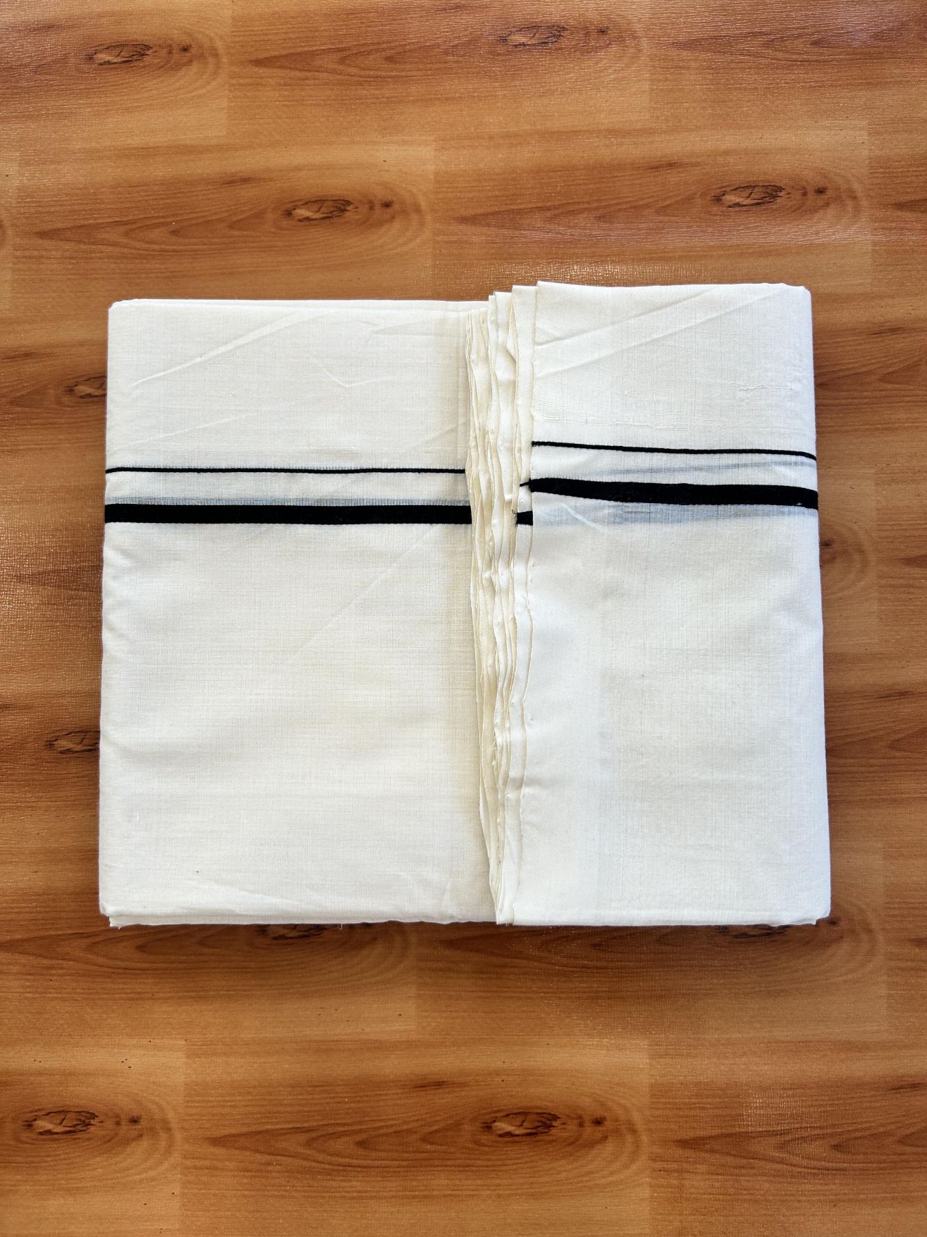 Double Off White (Unbleached) Mundu/Dhoti - 25% Discount!! KaithariKada Handloom Unakkupaav - Kerala Handloom - 100% Pure Cotton - 100x80 - 0.25 inch Black Kara 3.60 meter (8 muzham) - 35 KK5436 REA