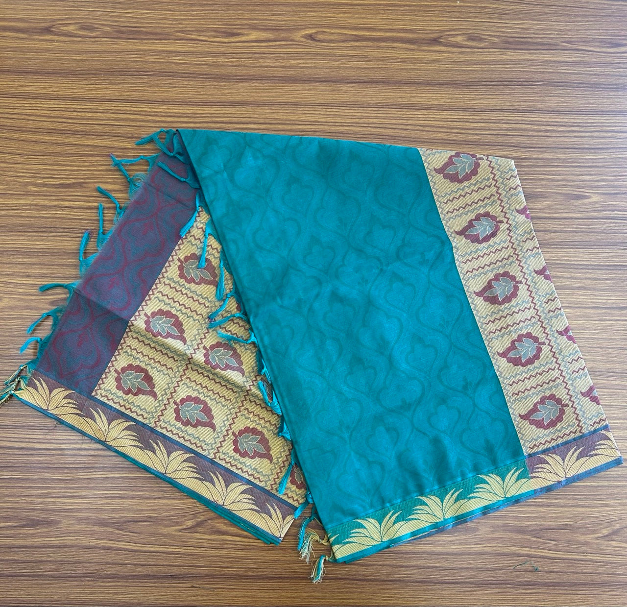 Kerala Colour Cotton Saree - Green Maroon & Sand Brown Leaf Design Kara - Kaitharikada - 1KK1007RJT