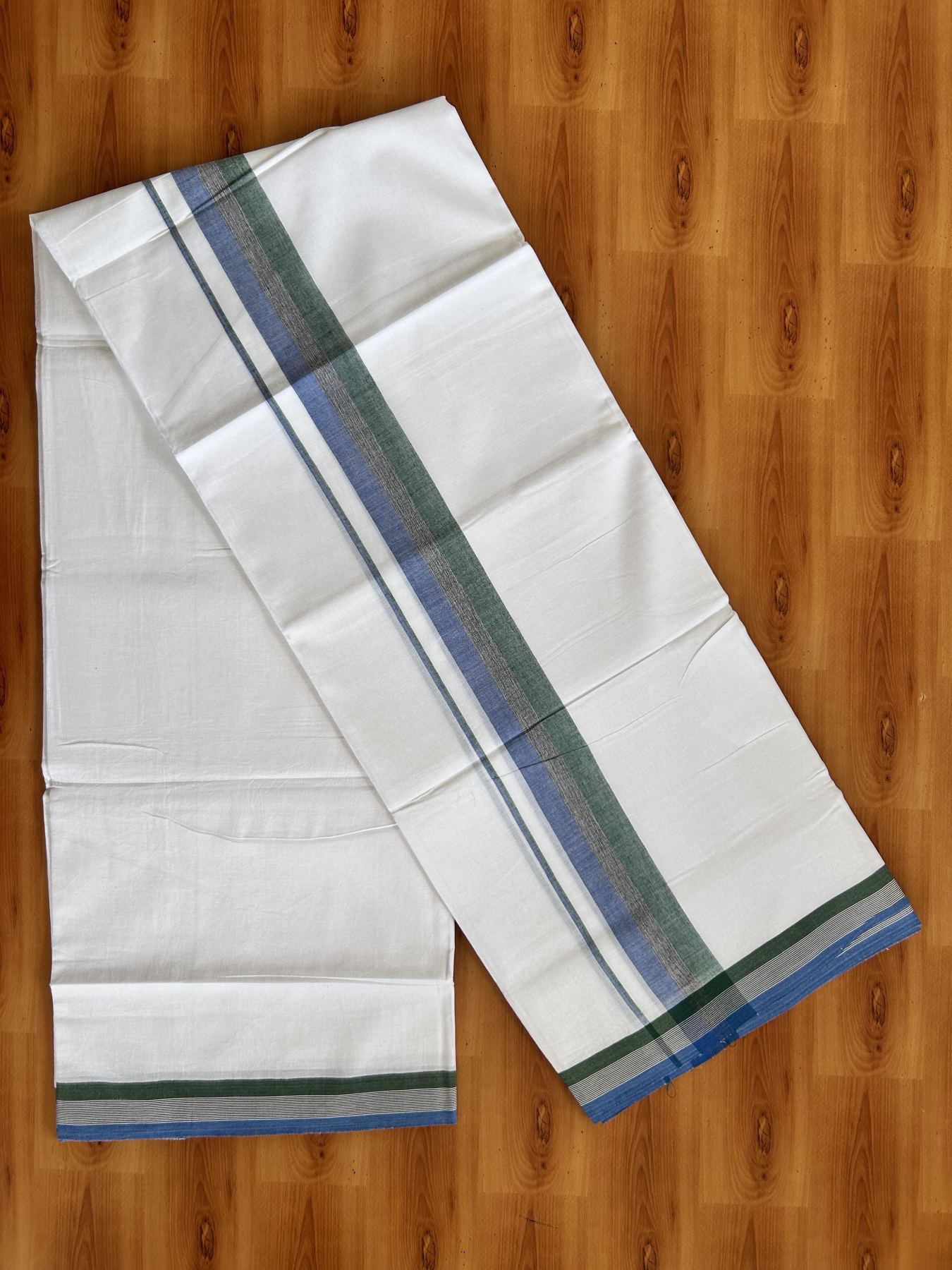Double Pure White Mundu/Dhoti- 20% Discount ! Kaitharikada Balaramapuram 100% Pure Cotton - 100x80 - 1.5 inch Blue, Black & Green Shaded Kara 3.90 mtr (8 muzham) - 26 KK5444 VIN