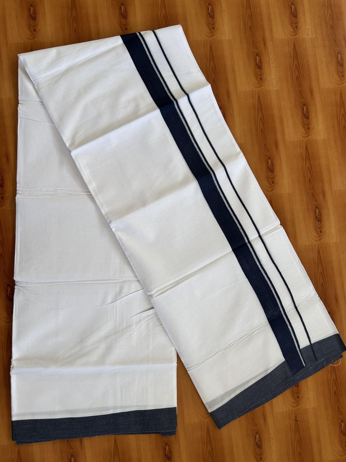 Double Pure White Mundu/Dhoti- 20% Discount ! Kaitharikada Balaramapuram 100% Pure Cotton - 100x80 - 1.25 inch Navy Blue Striped Kara 3.90 mtr (8 muzham) - 28 KK5444 VIN