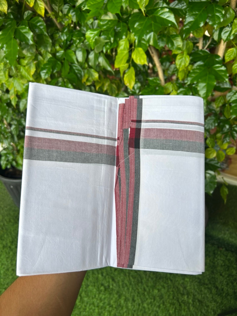DMK Veshti - 20% Discount !! KaithariKada Balaramapuram PURE WHITE SINGLE Mundu/Dhoti - 100X100 - 1.25 inch Maroon & Black Kara (2 meter / 4 muzham) - 15KK5224 ASH