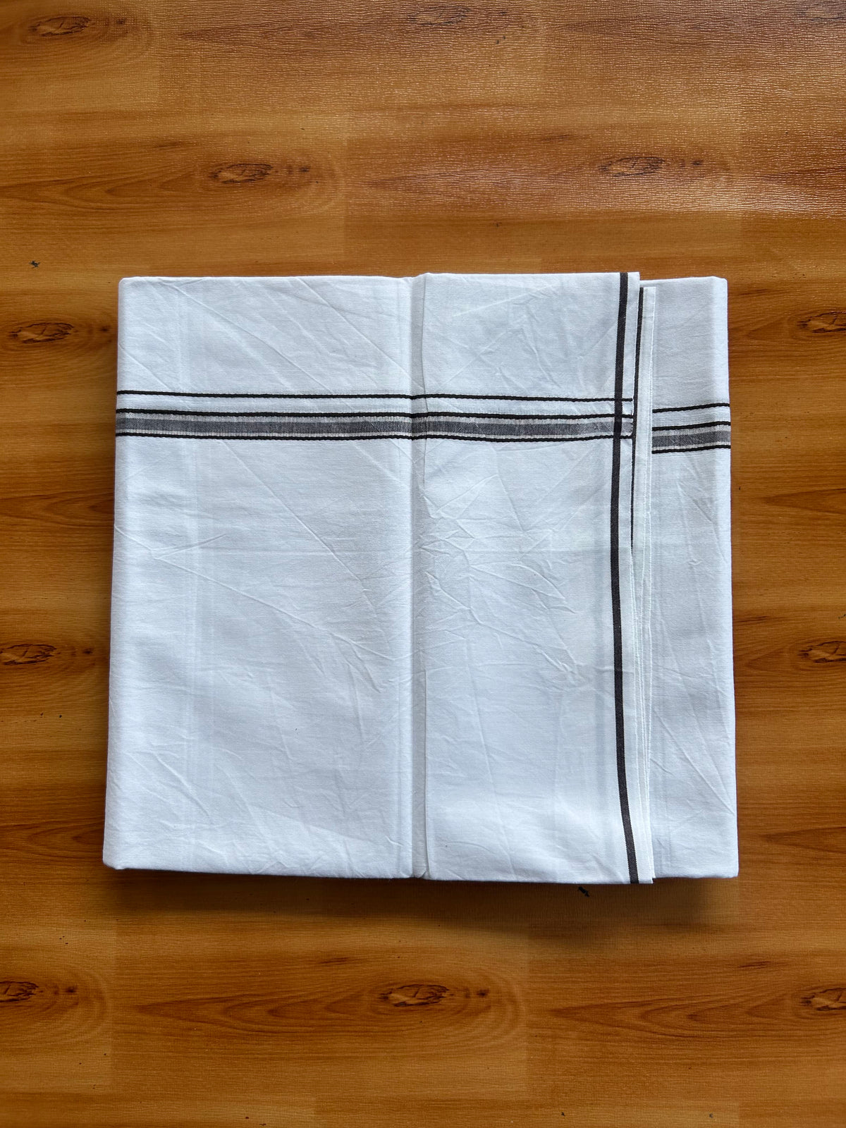 Single Mundu/Dhoti  - Pure White - KaithariKada Pulimood 100% Cotton - Twisted 60s Thread - 0.5 inch Brown & Silver Kara (2 meter / 4 muzham) - 17 KK5556 GL