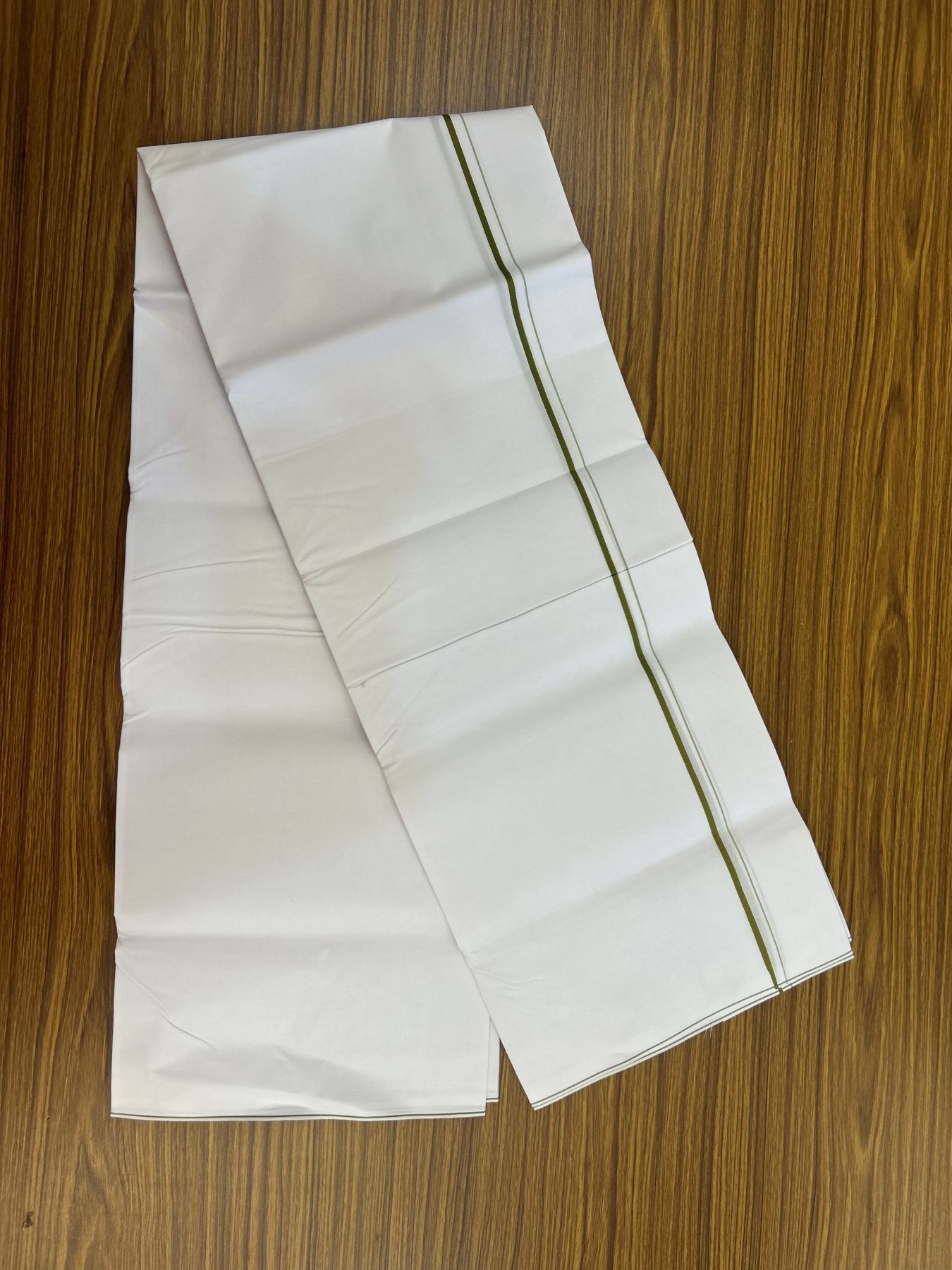 20% Discount !! KaithariKada Wrinkle Free Mercerised Cotton Pure White Single Mundu/Dhoti- (40s) - 0.25 cm Olive Green Kara (2 meter / 4 muzham) - 28 KK5336 UAT