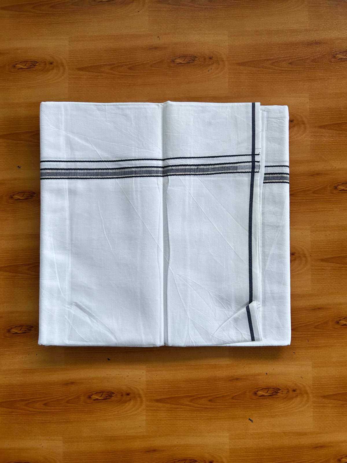Single Mundu/Dhoti  - Pure White - KaithariKada Pulimood 100% Cotton - Twisted 60s Thread - 0.5 inch Navy Blue & Silver Kara (2 meter / 4 muzham) - 15 KK5556 GL