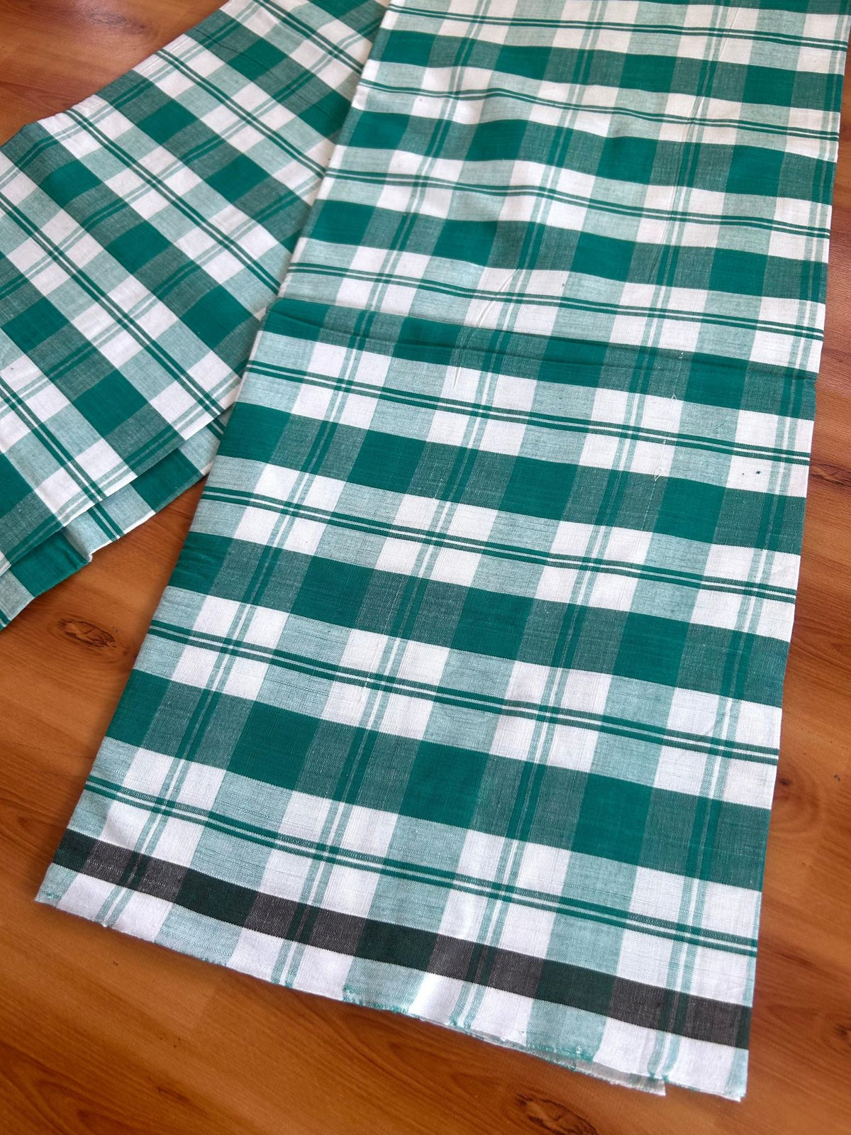 Kerala Handloom - Signature Kaitharikada - 100% Pure Cotton - 2/60sX40s Twisted Thread - Handloom Single Mundu/Dhoti - Green & White Check Body  - 2 mtr - 38 KK8080 KAL