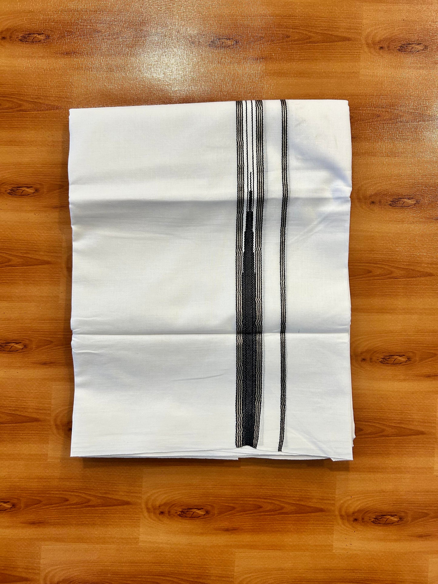 Double Pure White Mundu/ Dhoti - 20% Discount ! Kaitharikada Balaramapuram 100% Cotton 100x80 - 0.75 inch Silver Kasav & Black Striped Puliyilakkara One Side Chutty Kara 3.90 mtr (8 muzham) - 8 KK5446 VAS