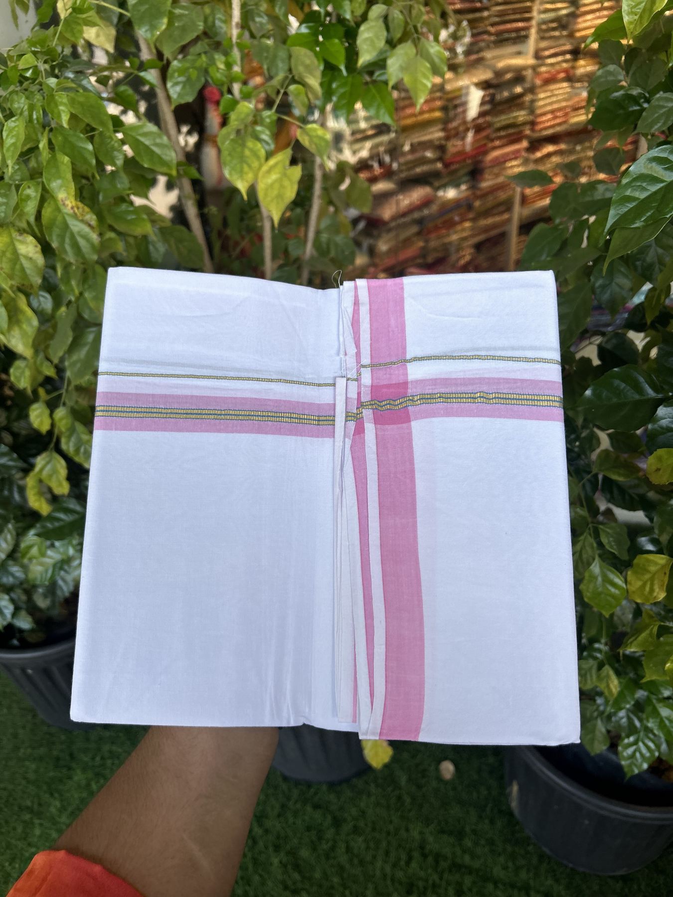 25% Discount ! KaithariKada 100% Cotton Kerala Handloom Single Pure White Mundu/Dhoti - 1 inch Light Brown & Kasav Striped Kara (2 meter / 4 muzham) - 12 KK5336 KAI