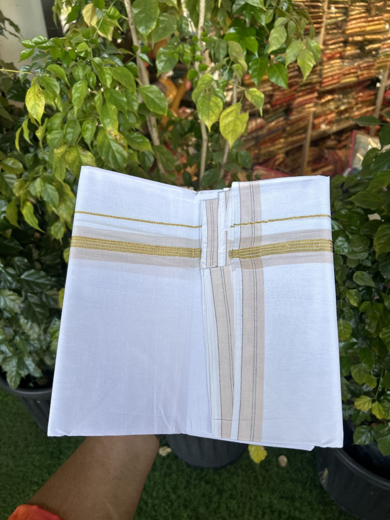 25% Discount ! KaithariKada 100% Cotton Kerala Handloom Single Pure White Mundu/Dhoti - 1.25 inch Light Brown Kasav Kara & Striped Kara (2 meter / 4 muzham) - 8 KK5336 KAI