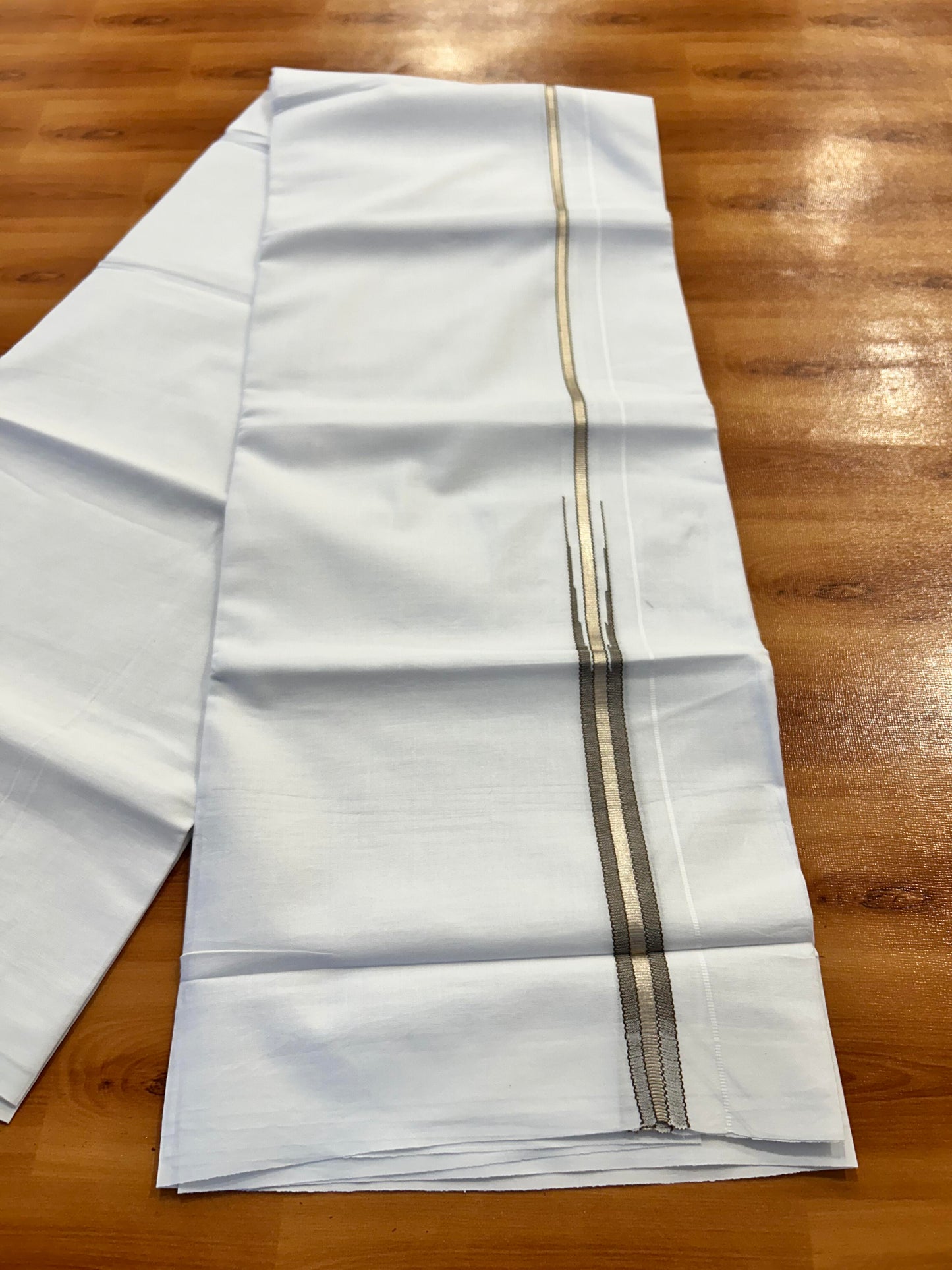 Double Pure White Mundu/ Dhoti - 20% Discount ! Kaitharikada Balaramapuram 100% Cotton 100x80 - 0.75 inch Silver Kasav & Brown Striped Puliyilakkara One Side Chutty Kara 3.90 mtr (8 muzham) - 9 KK5446 VAS