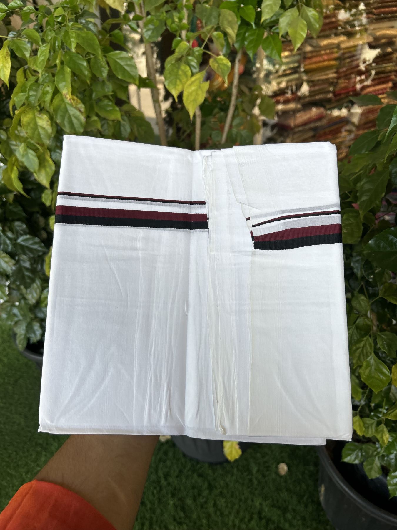 Dmk Veshti - 25% Discount!!! KaithariKada Handloom Unakkupaav - Kerala Handloom - 100% Cotton Pure White Double Mundu/Dhoti - 100X80 - 1.5 cm Maroon & Black kara - 1 KK5336 REA