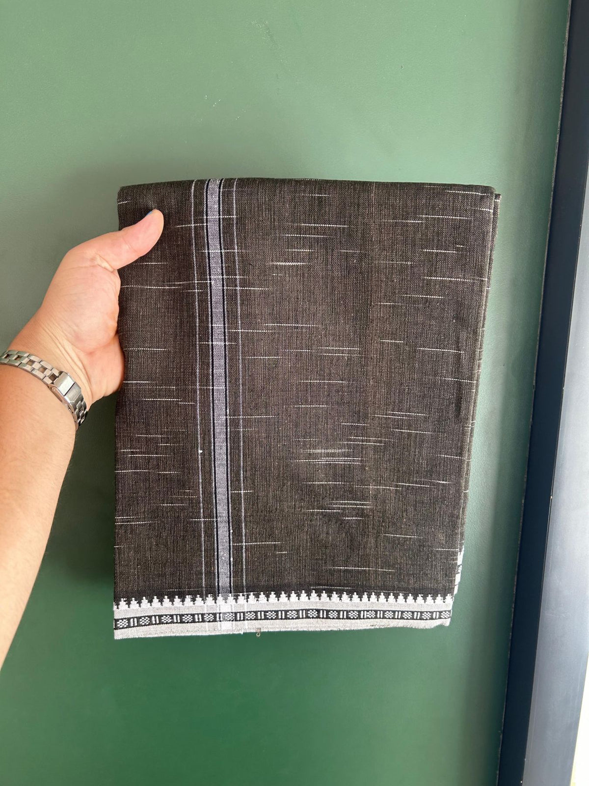 Premium Kathar Type Mund Pure cotton - Kaitharikada - Single Kaily / Lungi - 1 inch Black & White Striped Kara kuppadam Border with Green Sand Brown Black Shaded colour body (2 meter / 4 muzham) - 13 KK8079 MUT