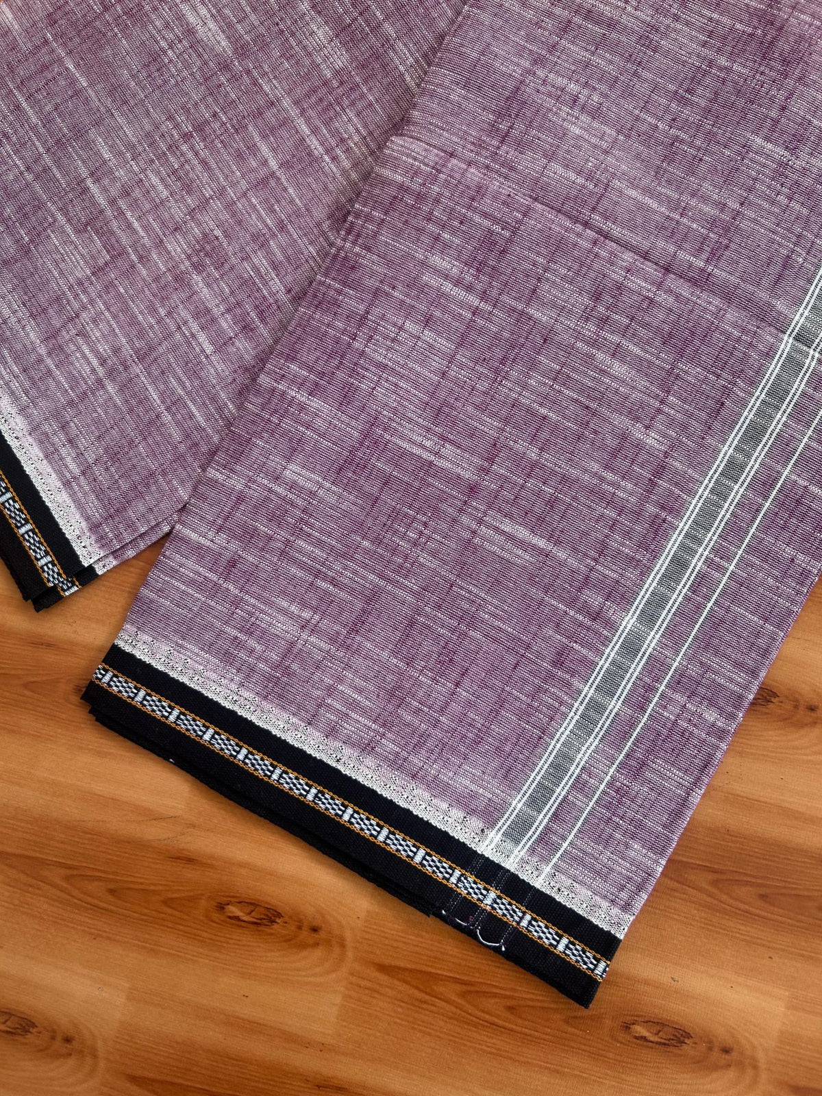 Premium Kathar Type Mund Pure cotton - Kaitharikada - Single Kaily / Lungi - 1 inch Black & White Kara kuppadam Border with Violet White Shaded colour body  (2 meter / 4 muzham)- 15 KK8079 MUT