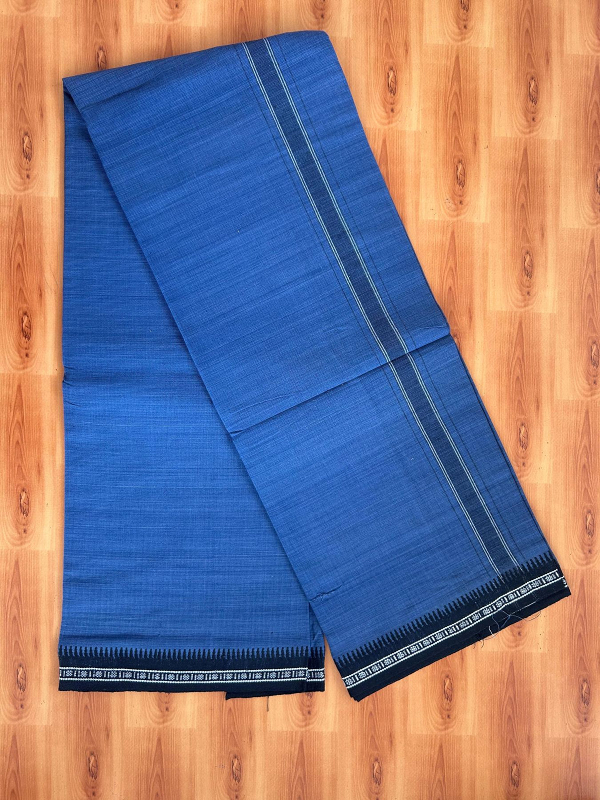 Premium Kathar Type Mund Pure cotton - Kaitharikada - Single Kaily / Lungi - 1 inch White & Black Stripes Kara kuppadam Border with Blue colour body (2 meter / 4 muzham) - 21 KK8079 MUT