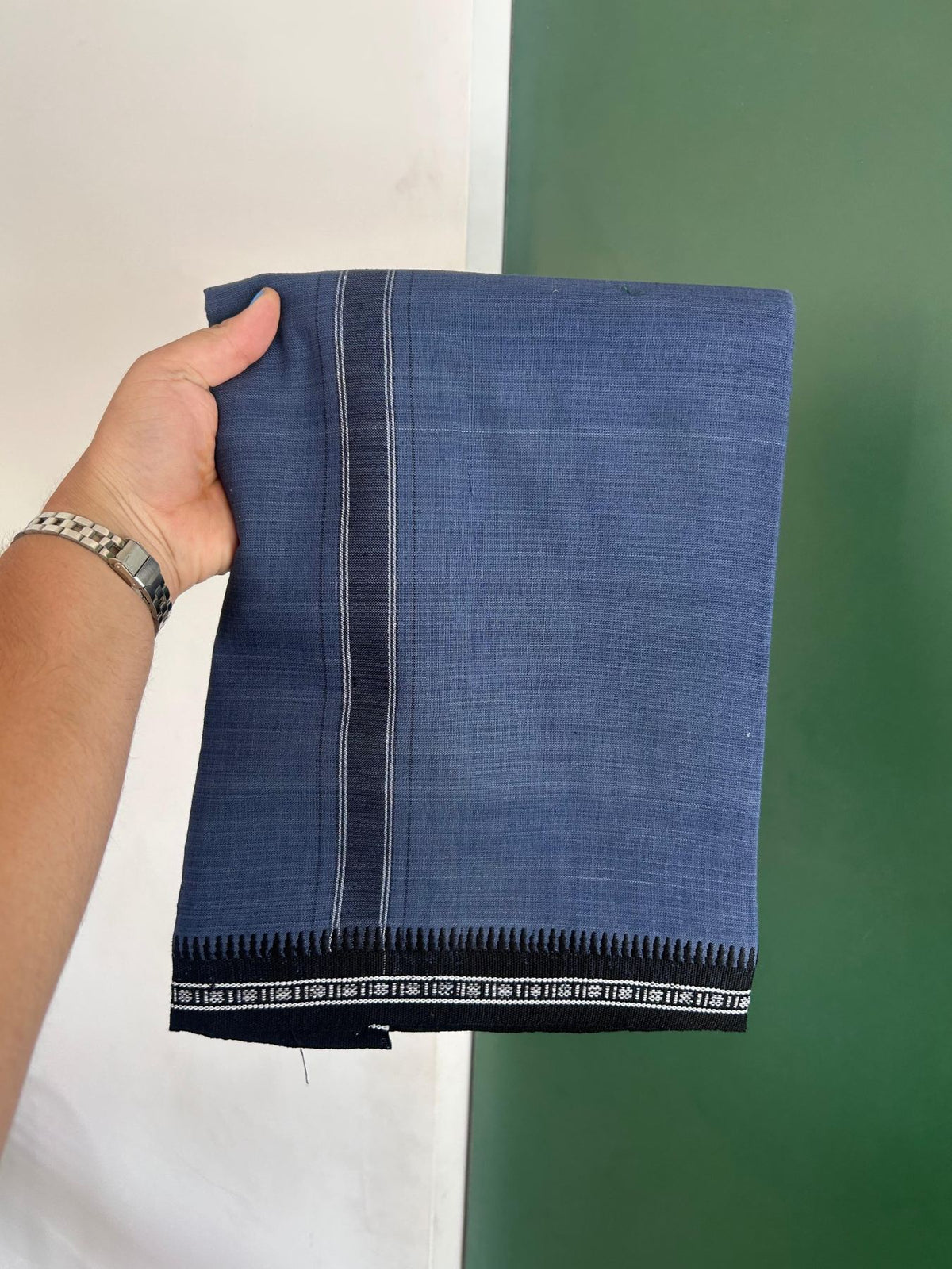 Premium Kathar Type Mund Pure cotton - Kaitharikada - Single Kaily / Lungi - 1 inch White & Black Stripes Kara kuppadam Border with Blue colour body (2 meter / 4 muzham) - 21 KK8079 MUT
