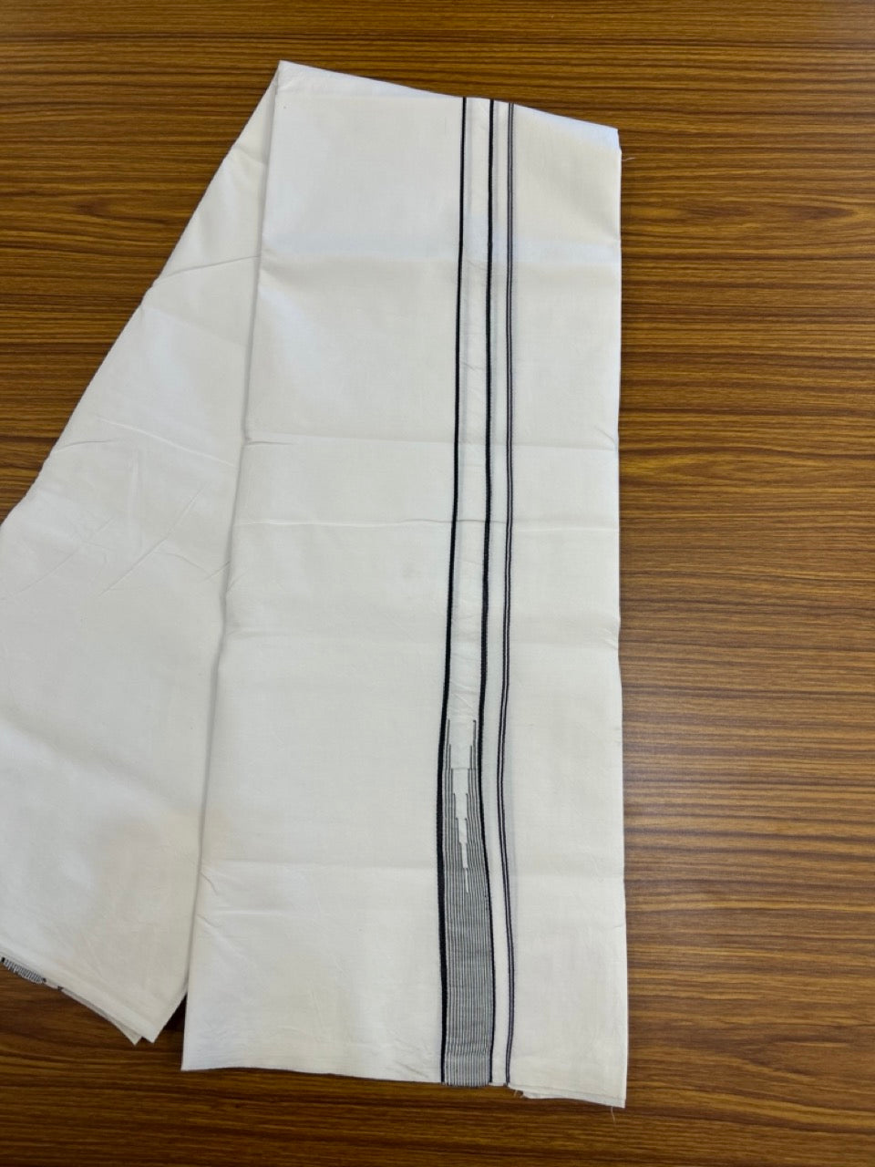 20% Discount! KaithariKada Balaramapuram 100% Cotton Single Pure white Mundu/Dhoti - Twisted 100s Thread- 1 inch Black Striped Puliyilakkara Chutty (2 meter / 4 muzham) - 2 KK5286 KAI