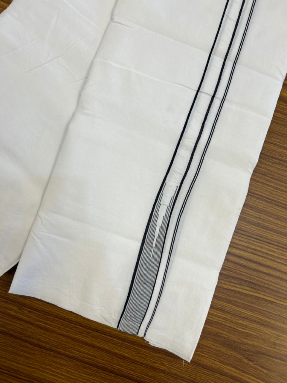 20% Discount! KaithariKada Balaramapuram 100% Cotton Single Pure white Mundu/Dhoti - Twisted 100s Thread- 1 inch Black Striped Puliyilakkara Chutty (2 meter / 4 muzham) - 2 KK5286 KAI