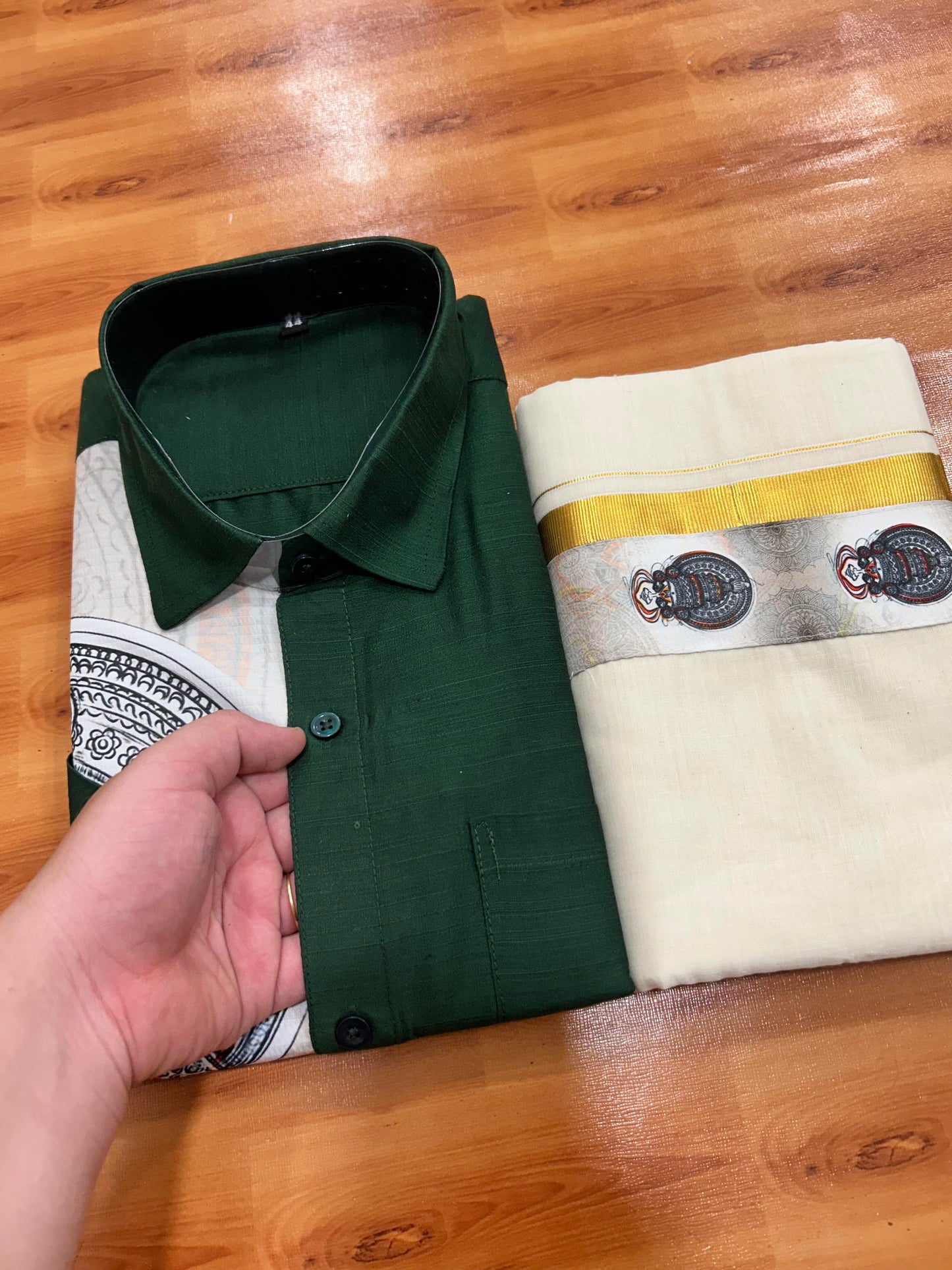 Combo Shirt Mund Mixed cotton - Half Sleeve - KaithariKada - Green Kadhakali Printed Design - 10 KK5447 ARU