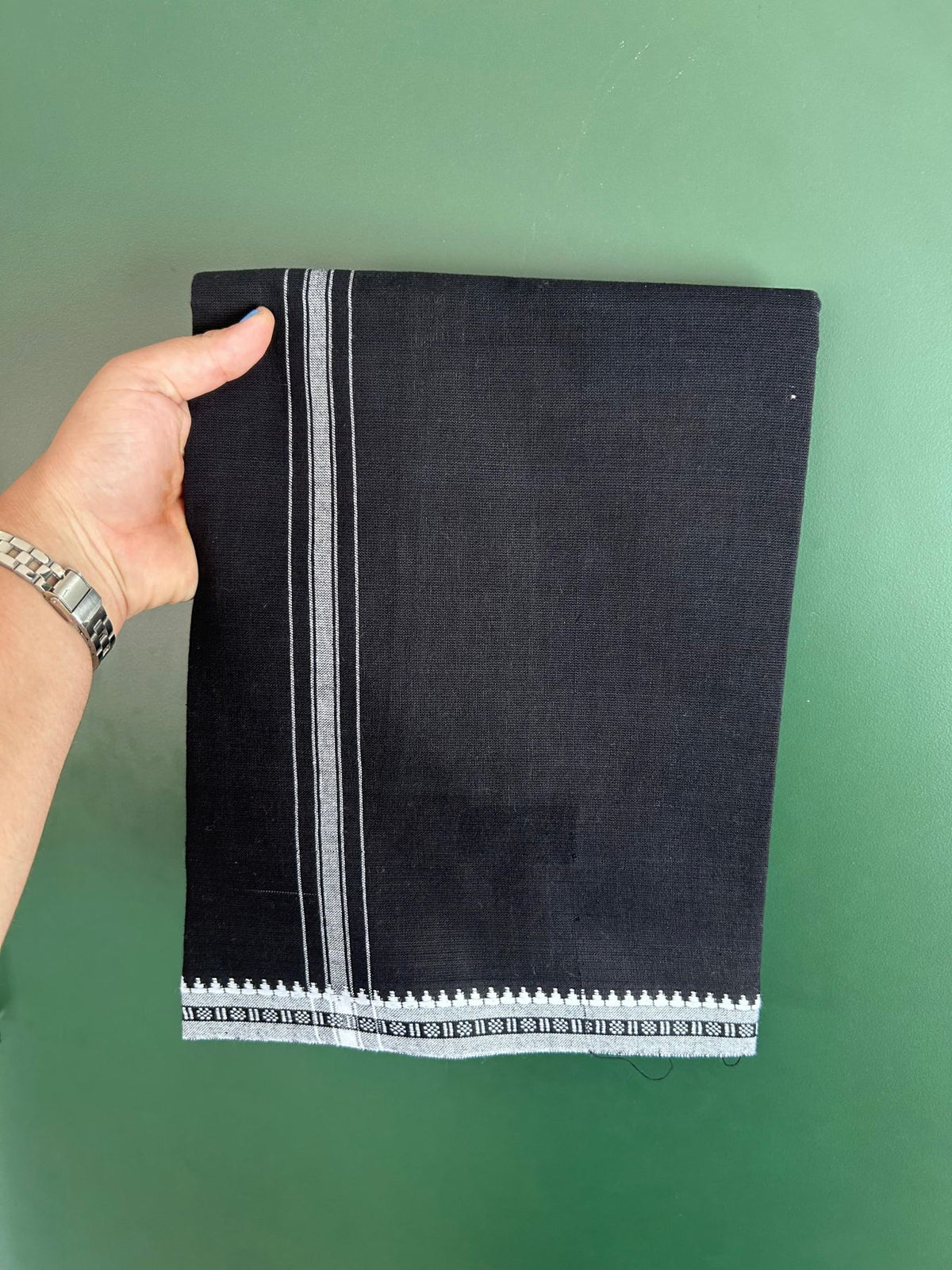 Premium Kathar Type Mund Pure cotton - Kaitharikada - Single Kaily / Lungi - 1 inch White Stripes Kara kuppadam Border with Black colour body (2 meter / 4 muzham) - 27 KK8079 MUT