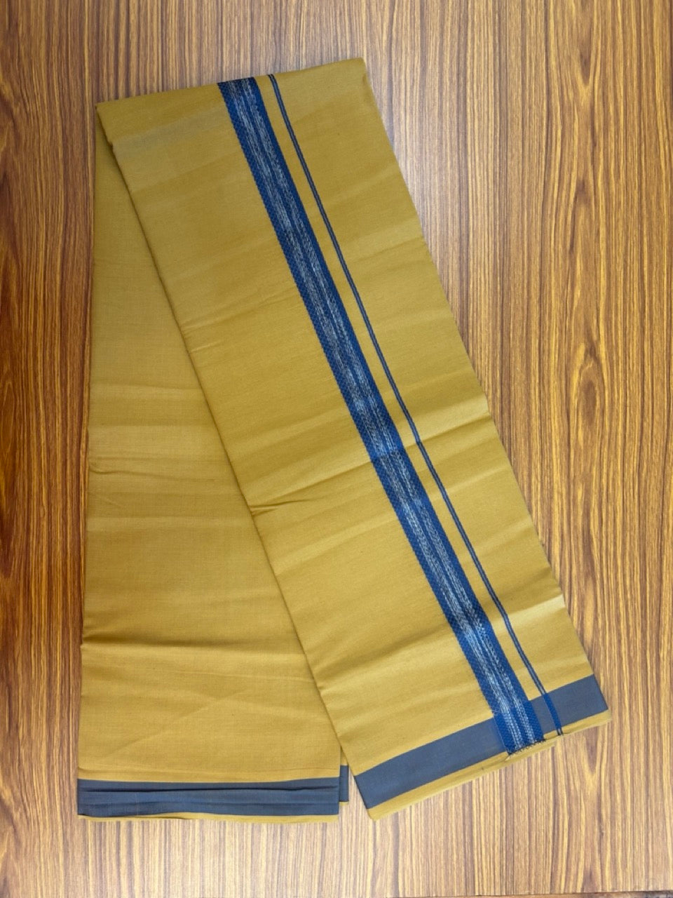 18% Discount!!! Kaitharikada Pure Cotton - Single Kaily / Lungi - 1.25 inch Blue & white shaded Pattern kara with Camel brown colour body  (2 meter / 4 muzham) - 7KK8018GAN