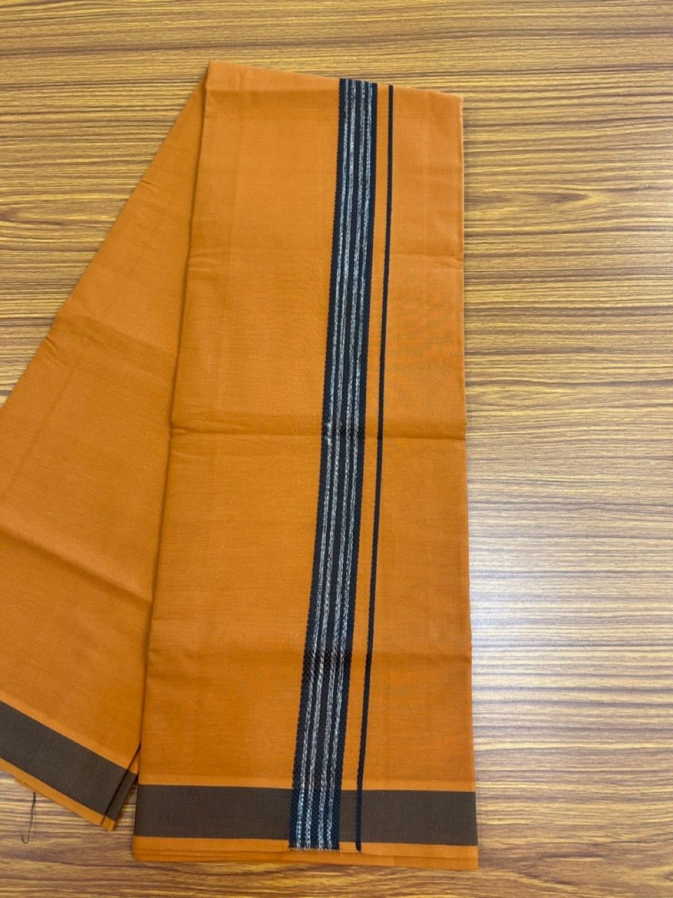 18% Discount!!! Kaitharikada Pure Cotton - Single Kaily / Lungi - 1.25 inch Black & white shaded Pattern striped kara with Kavi colour body  (2 meter / 4 muzham) - 10KK8018GAN