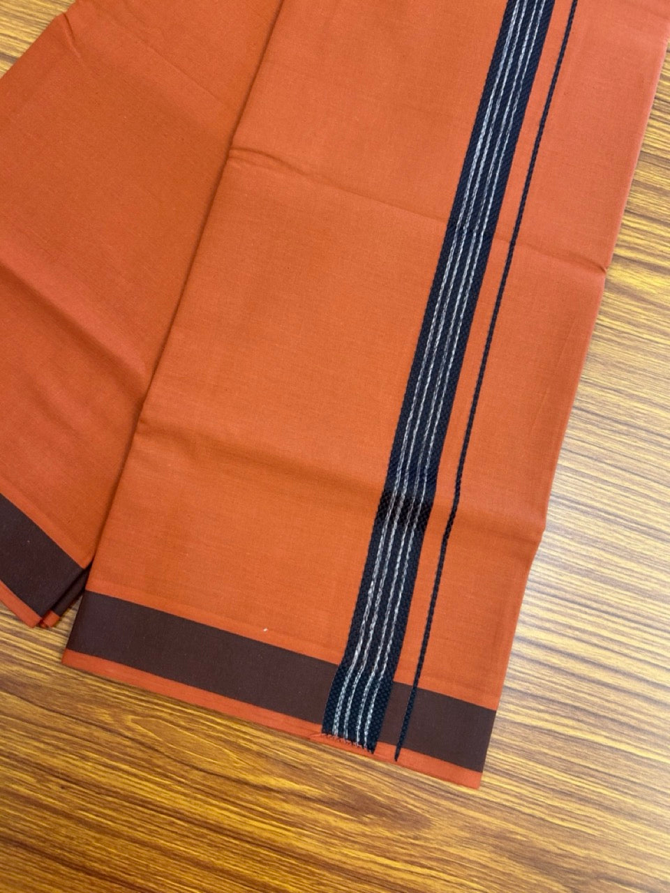 18% Discount!!! Kaitharikada Pure Cotton - Single Kaily / Lungi - 1.25 inch Black & white shaded Pattern striped kara with Kavi colour body  (2 meter / 4 muzham) - 15KK8018GAN