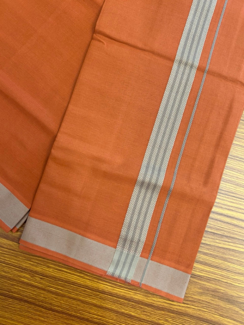 18% Discount!!! Kaitharikada Pure Cotton - Single Kaily / Lungi - 1.25 inch Grey & Ash Zig-zag design kara with Kavi colour body  (2 meter / 4 muzham) - 16KK8018GAN