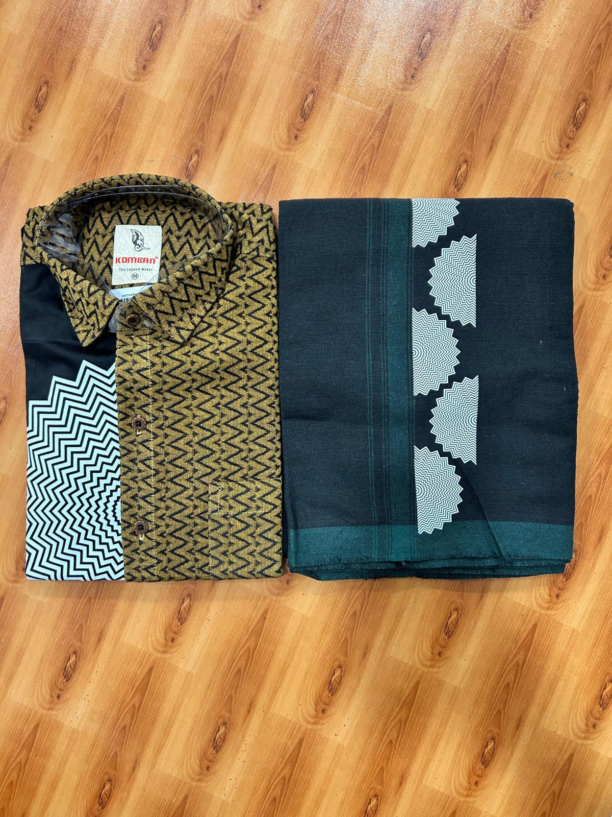 Combo Shirt Single Lungi - SIZE : M / 38 Full Sleeve - Mixed cotton - 1 inch Green Kara & Printed - 1 KK7053 KUT