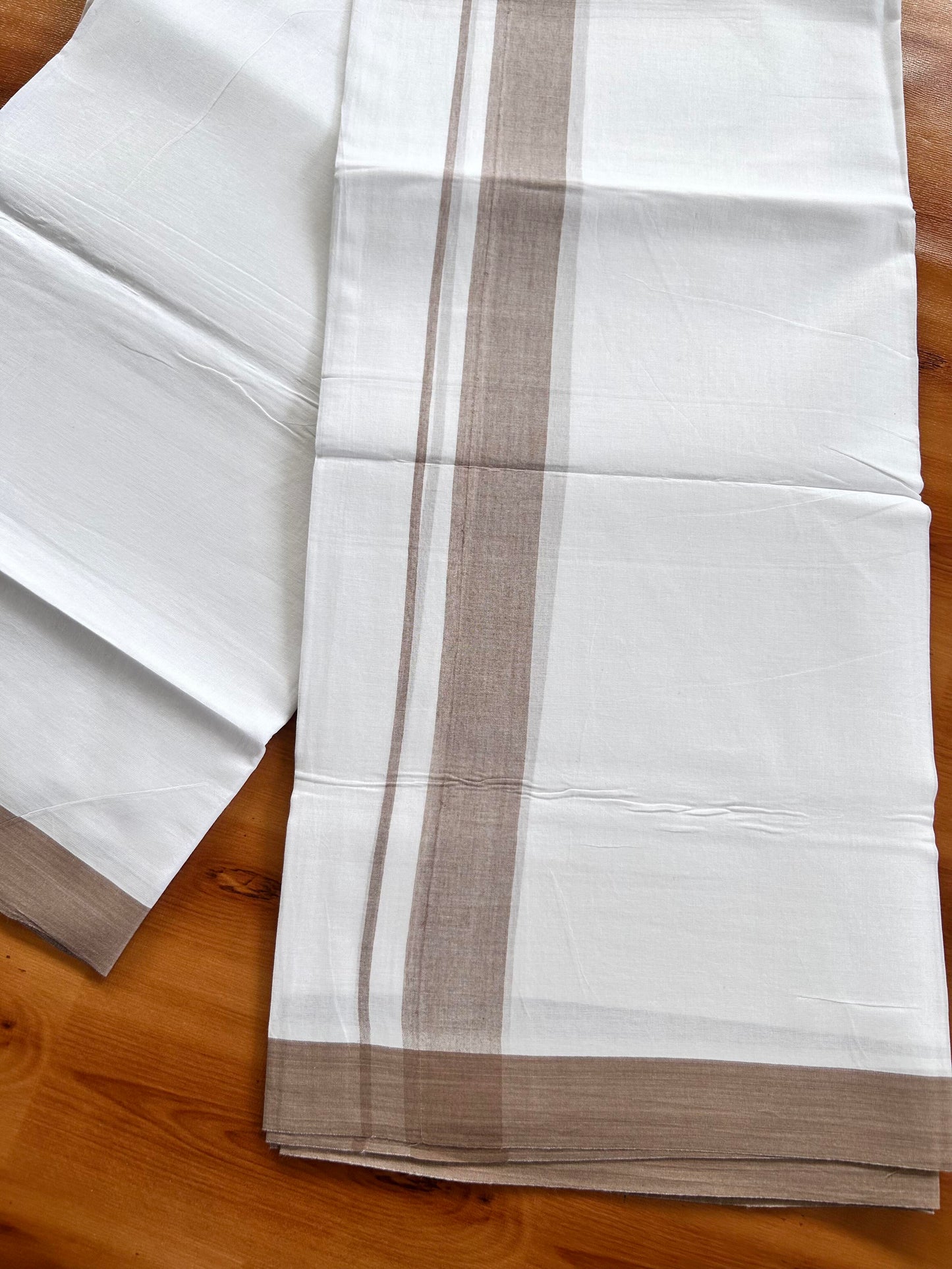 Double Pure White Mundu/Dhoti- 20% Discount ! Kaitharikada Balaramapuram 100% Pure Cotton - 100x80 - 1.25 Inch Light Brown Shaded Kara 3.90 mtr (8 muzham) - 44 KK5444 VIN