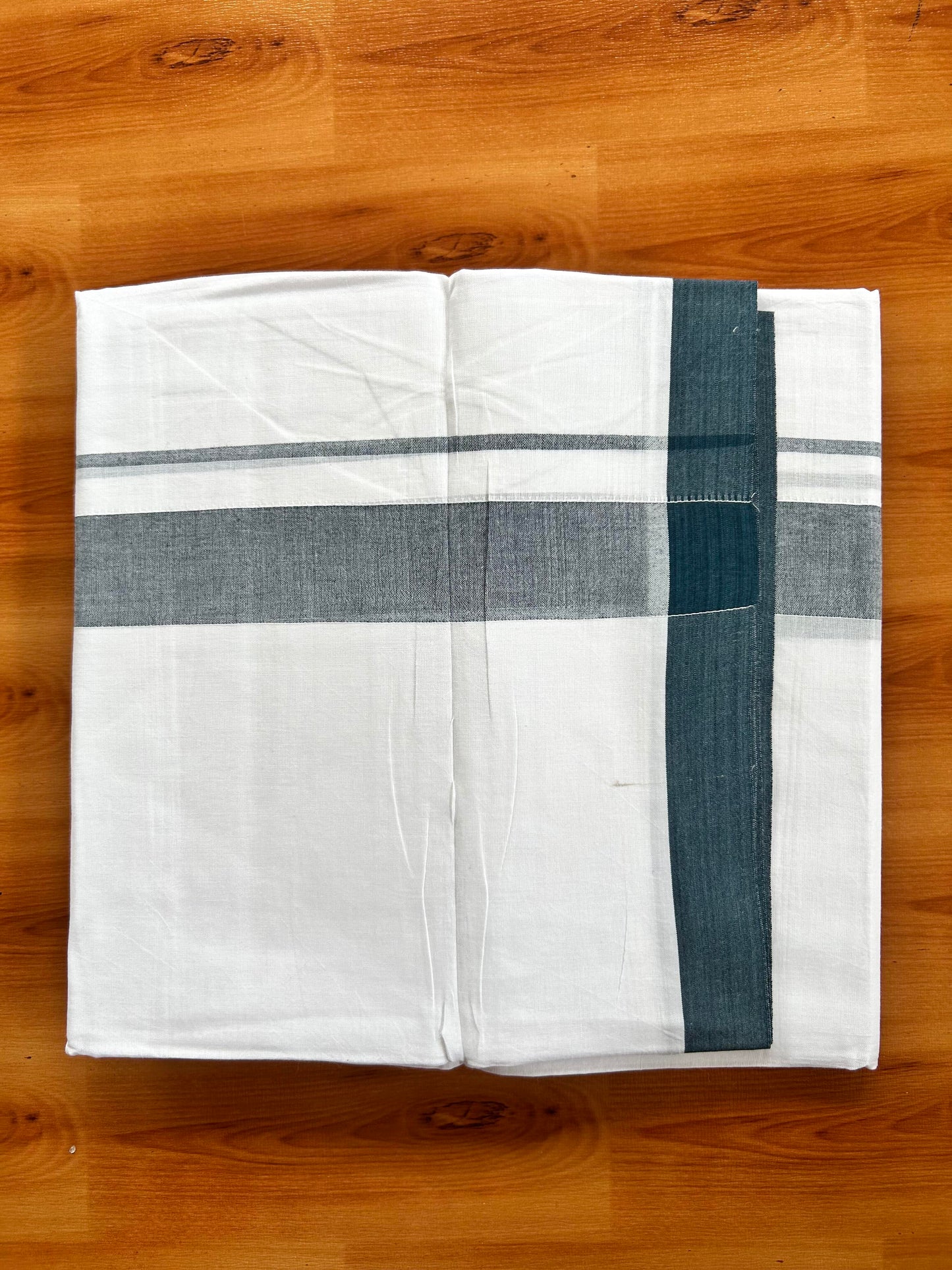 Double Pure White Mundu/Dhoti- 20% Discount ! Kaitharikada Balaramapuram 100% Pure Cotton - 100x80 - 1.25 Inch Peacock Blue Shaded Kara 3.90 mtr (8 muzham) - 47 KK5444 VIN