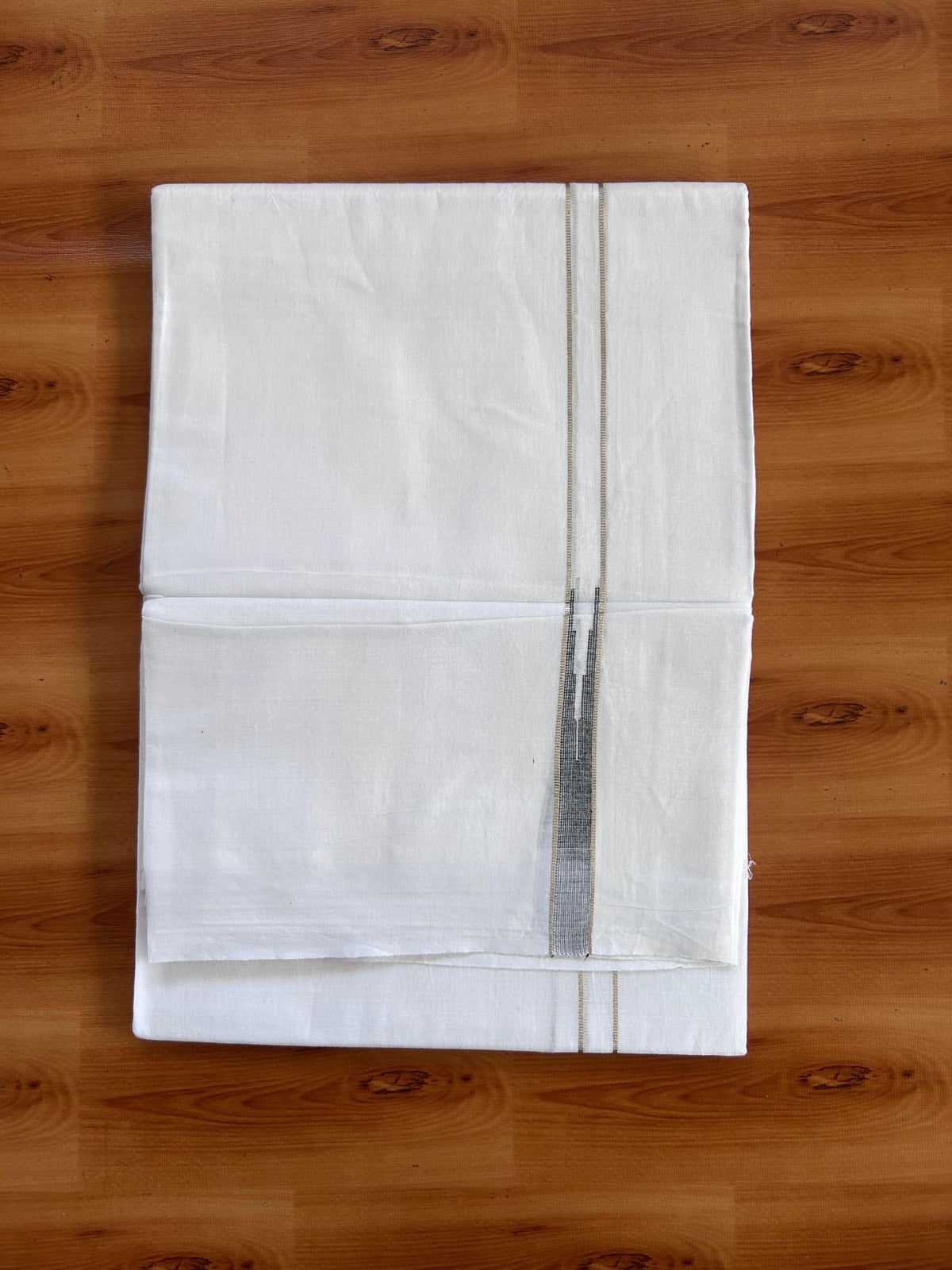 Pure White Double Mundu/Dhoti - 20% Discount ! Kaitharikada 100% Cotton - 100x80 - 0.5 inch Puliyilakkara Silver Kasav & Black Chutty 3.80 mtr (8 muzham) - 10 KK5513 MC
