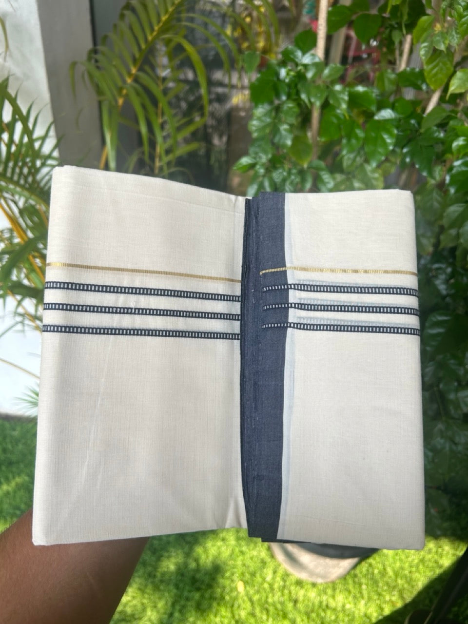25% DISCOUNT!! KaithariKada HANDLOOM  UNAKKUPAAV Balaramapuram - 100% PURE Cotton OFF White - (Unbleached) Double Mundu/Dothi - 80x100 - PURE JERRY 1.25 inch Navy blue stripes pattern kara 3.80 meter (8.5 Muzham) - 27KK5167REA