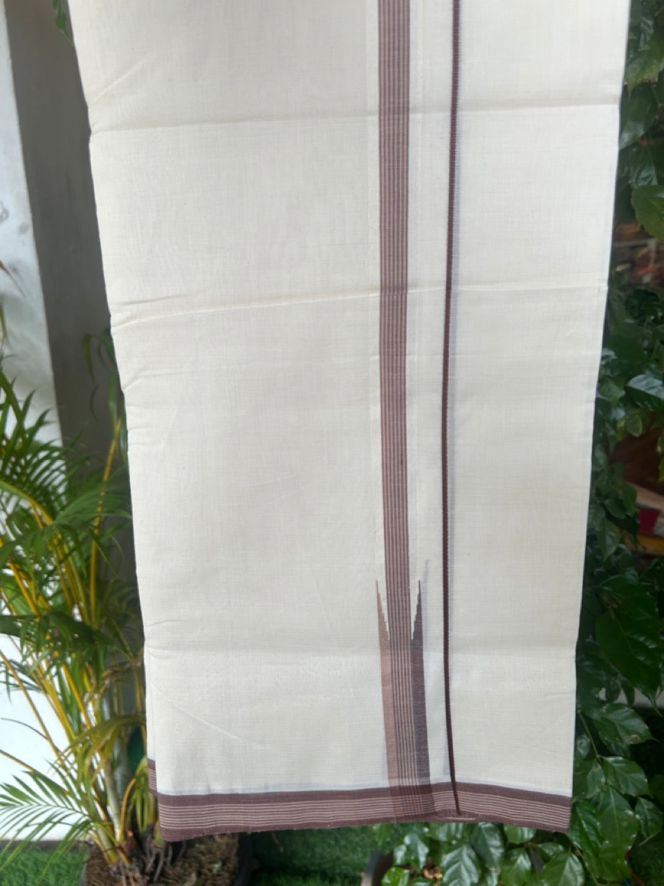 25% DISCOUNT!! KaithariKada HANDLOOM  UNAKKUPAAV Balaramapuram - 100% PURE Cotton OFF White - (Unbleached) Double Mundu/Dothi - 100x100 - Puliyilakkara 2 cm Brown & sand brown striped chutty 3.80 meter (8.5 Muzham) - 11KK5167REA