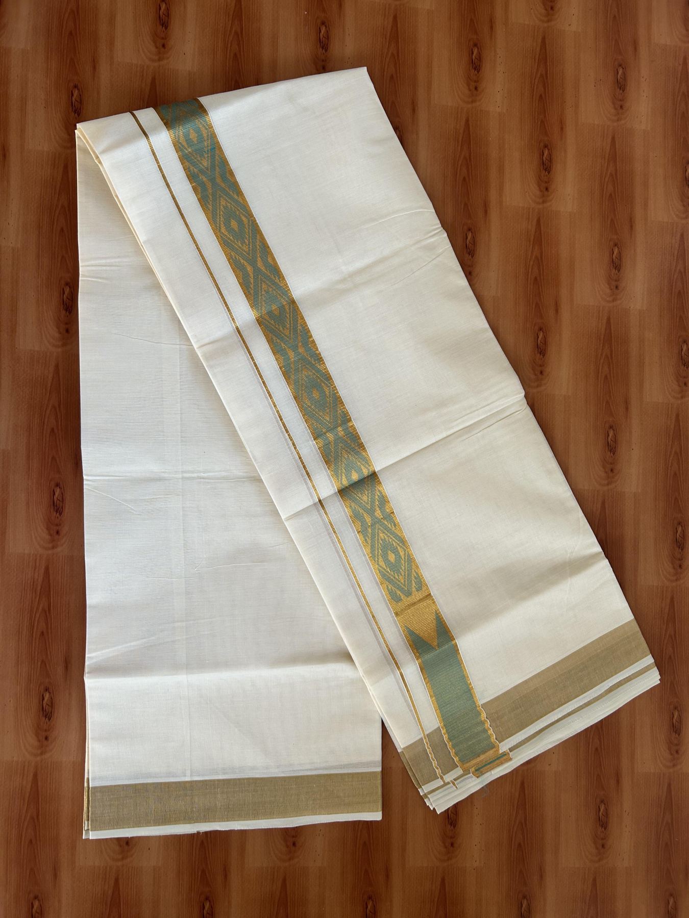 Double Off White (Unbleached) Mund/Dhoti - 20% Discount! KaithariKada Balaramapuram - Mixed Cotton (60s) - 1.5 inch Kasav Turquoise Green Jacquard design chutty Kara 4.00 mtr (8.5 Muzham) - 9 KK5398 PMC