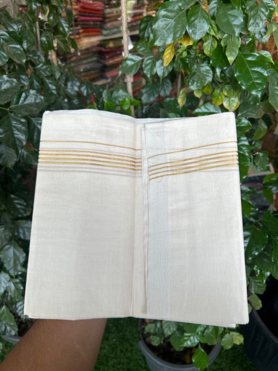 20% Discount ! Kaitharikada Balaramapuram 100% Cotton Off White Double (Unbleached) Mundu/Dothi - 100x80 - 0.75 inch Gold Kasav Stripes Kara 3.80 mtr (8 muzham) - 43 KK5299 THI