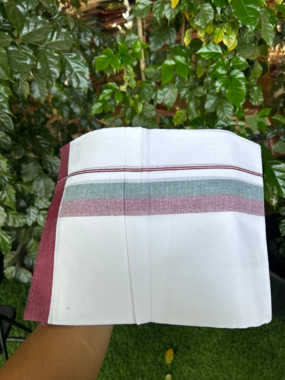 20% Discount ! Kaitharikada Balaramapuram 100% Cotton Pure White Double Mundu/Dothi - 60s - 1.5 inch Dark Green & Maroon Shaded Kara 3.80 mtr (8 muzham) - 51 KK5299 THI