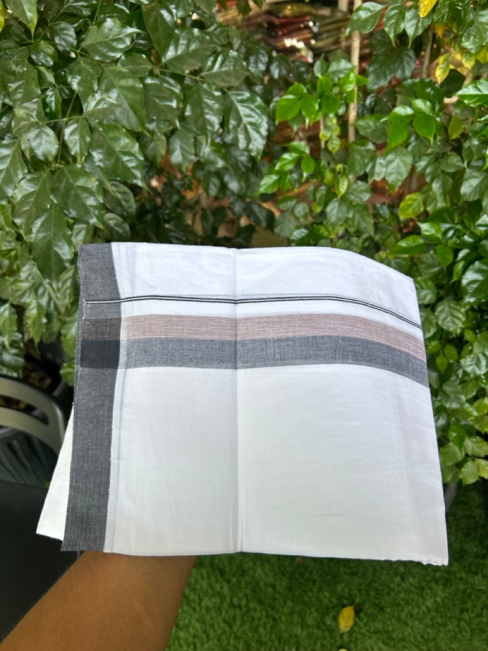 20% Discount ! Kaitharikada Balaramapuram 100% Cotton Pure White Double Mundu/Dothi - 60s - 1.5 inch Light Brown & Black Shaded Kara 3.80 mtr (8 muzham) - 50 KK5299 THI