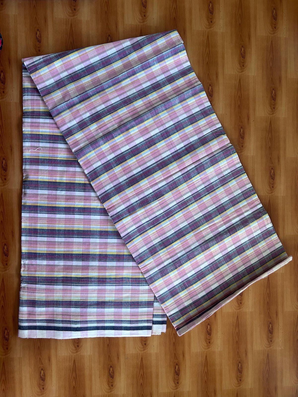 Kerala Handloom - Signature Kaitharikada - 100% Pure Cotton - 2/60sX40s Twisted Thread - Handloom Single Mundu/Dhoti - Light Pink & Multi Colour Check Body  - 2.20 mtr - 50 KK8080 KAL