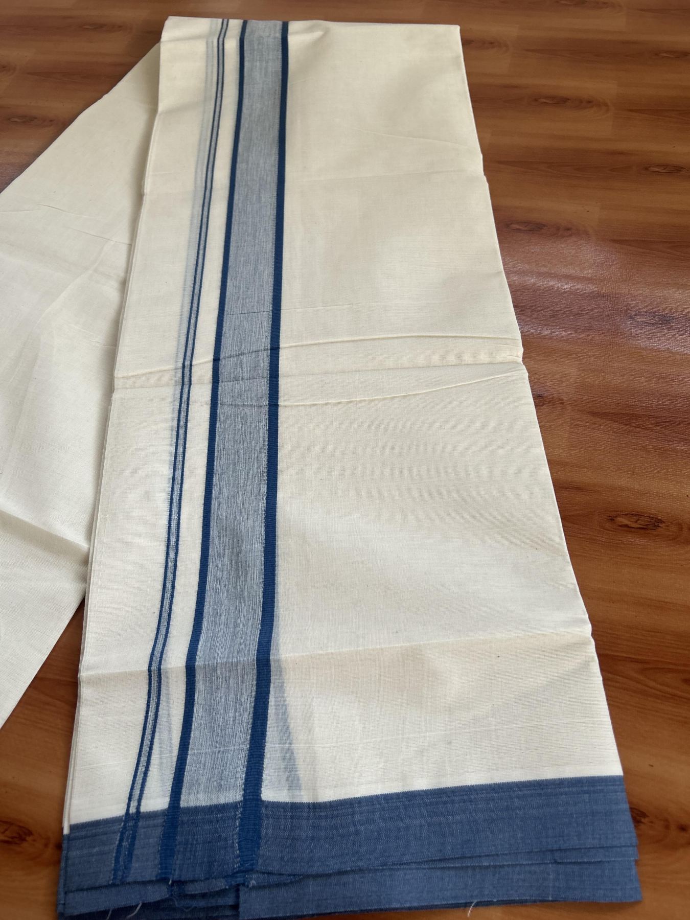Double Off White Mundu/Dhoti- 20% Discount! KaithariKada Balaramapuram 100% Cotton - 60s - 1.25 inch Blue Shaded Kara 4 mtr (8.5 muzham) - 14 KK5398 PMC